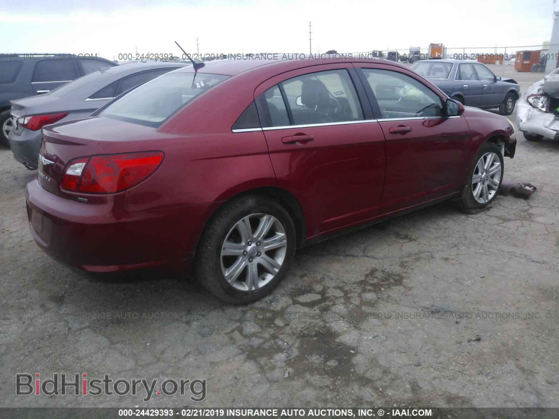 2010 CHRYSLER SEBRING - VIN: 1C3CC5FV4AN197560 - Фото 4