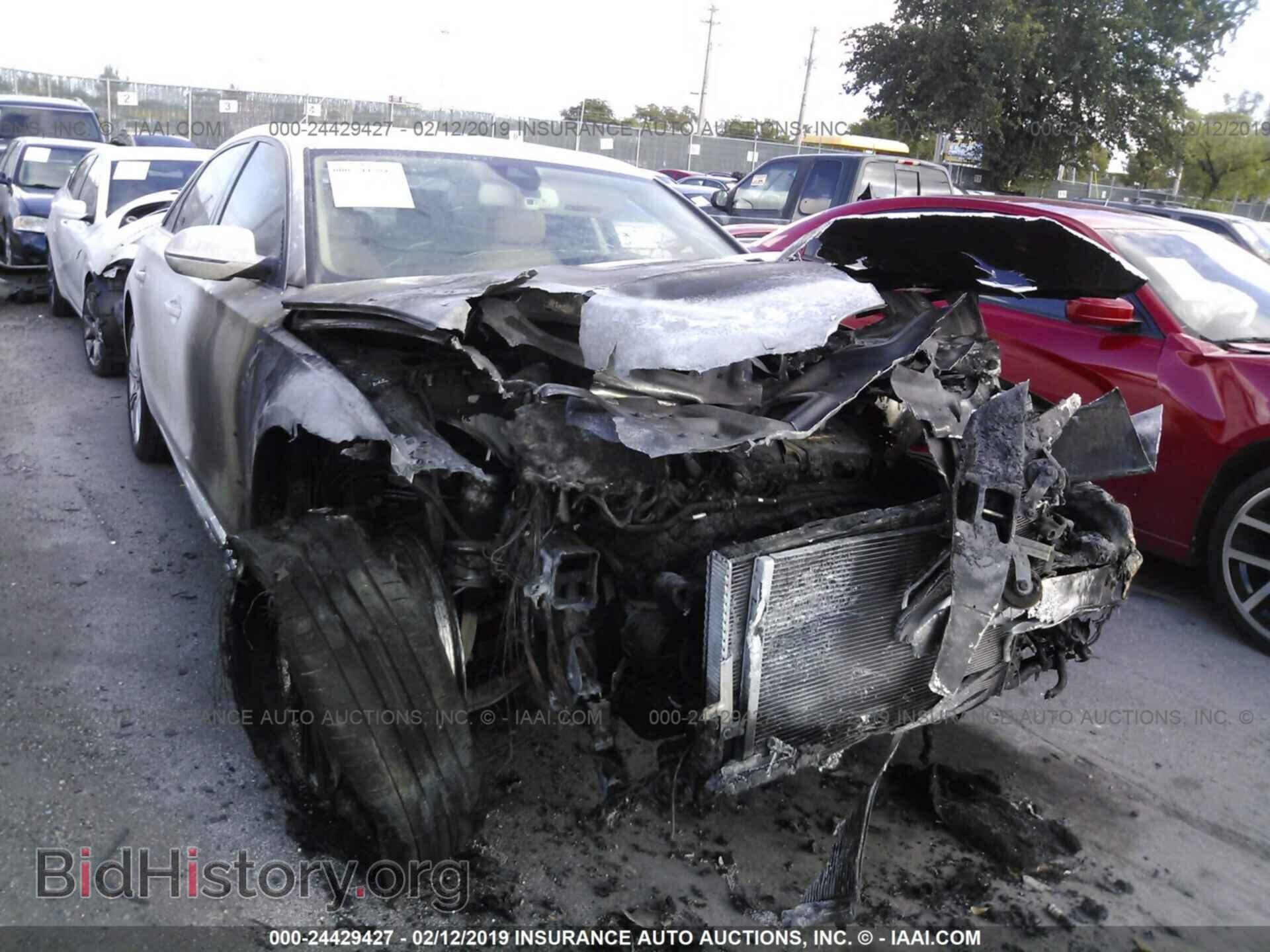 Photo WAUR2AFD5DN010479 - AUDI A8 2013