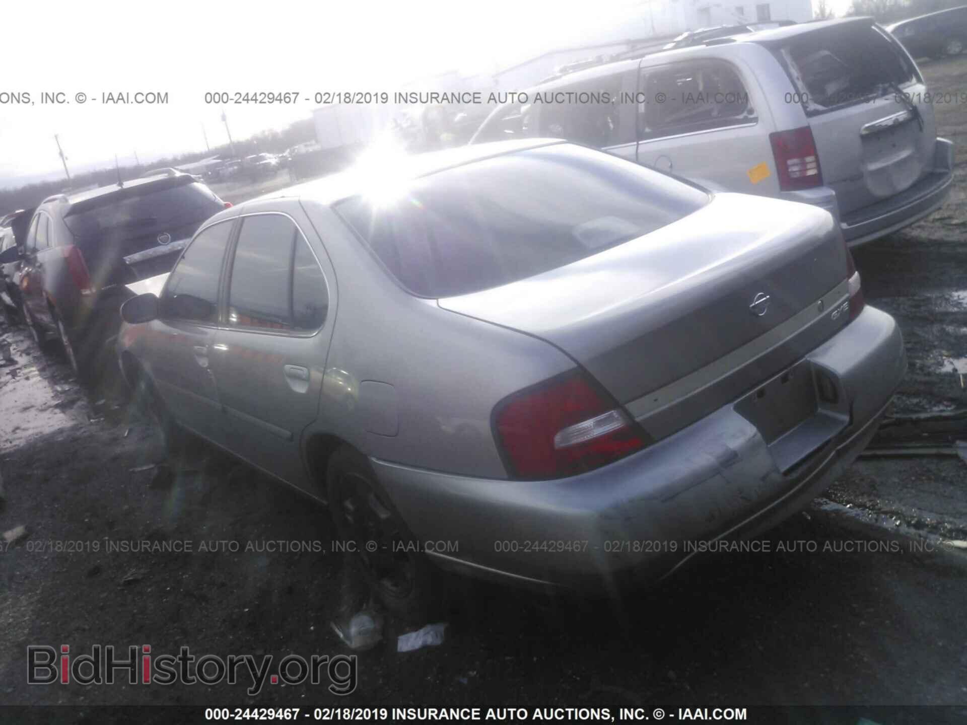 2004 SATURN VUE - VIN: 5GZCZ63434S825334 - Фото 3