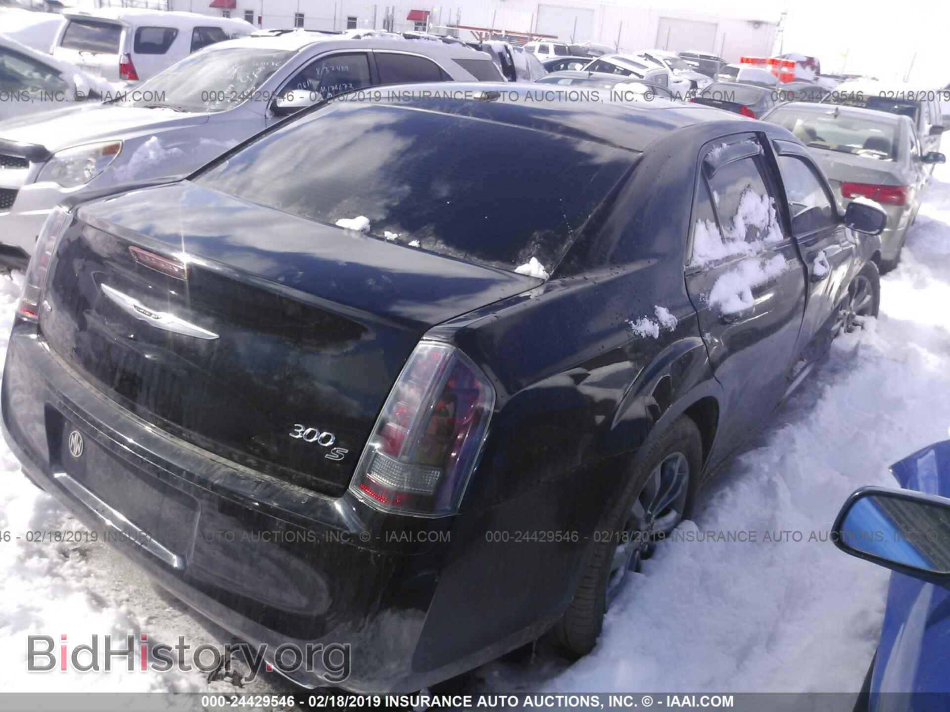 2014 CHRYSLER 300 - VIN: 2C3CCAGG3EH311975 - Фото 4
