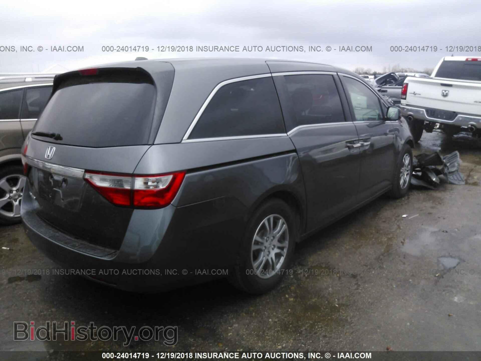 2012 Honda Odyssey - VIN: 5FNRL5H64CB123259 - Фото 4