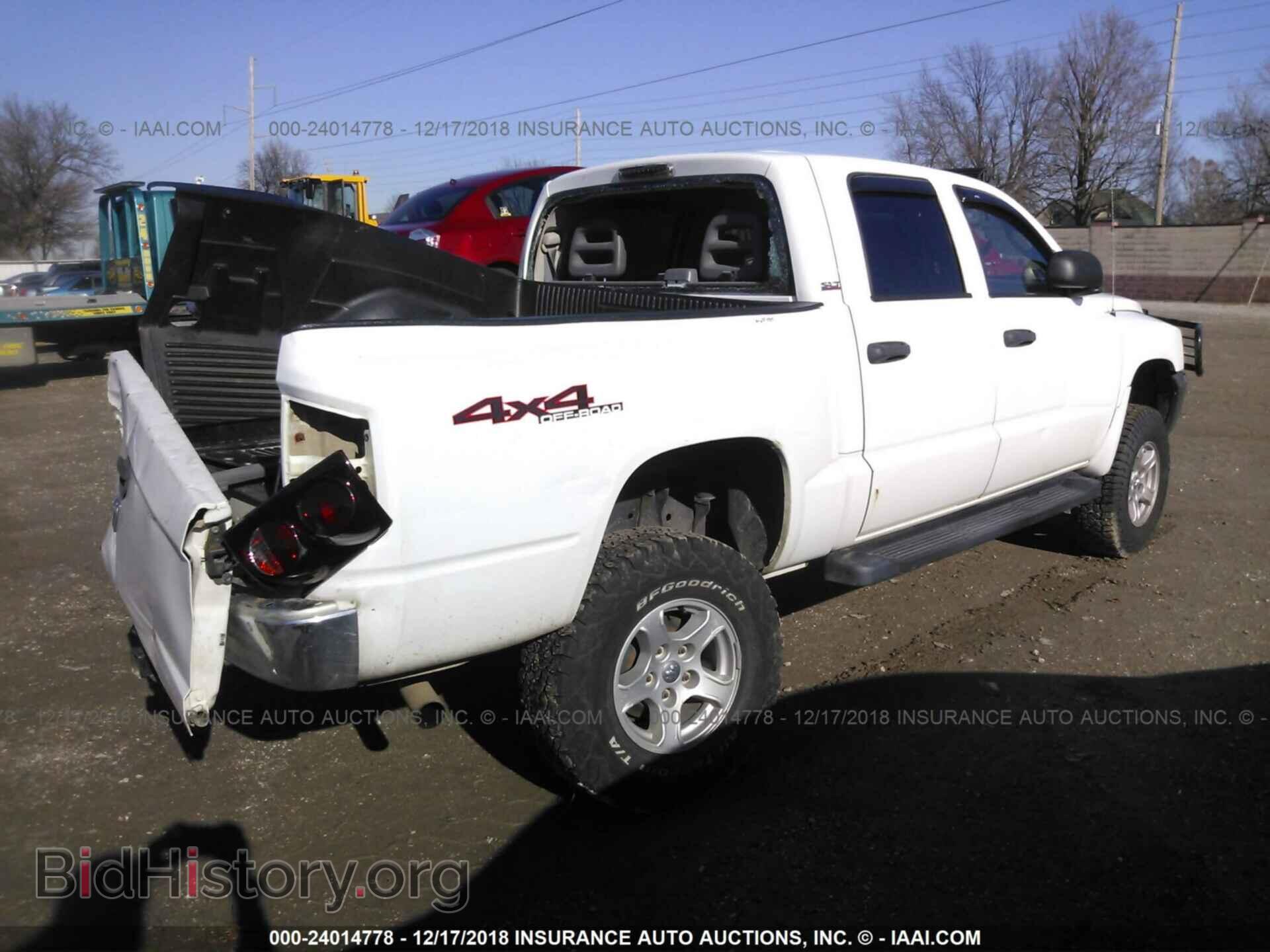 2005 DODGE DAKOTA - VIN: 1D7HW48K35S242149 - Фото 4