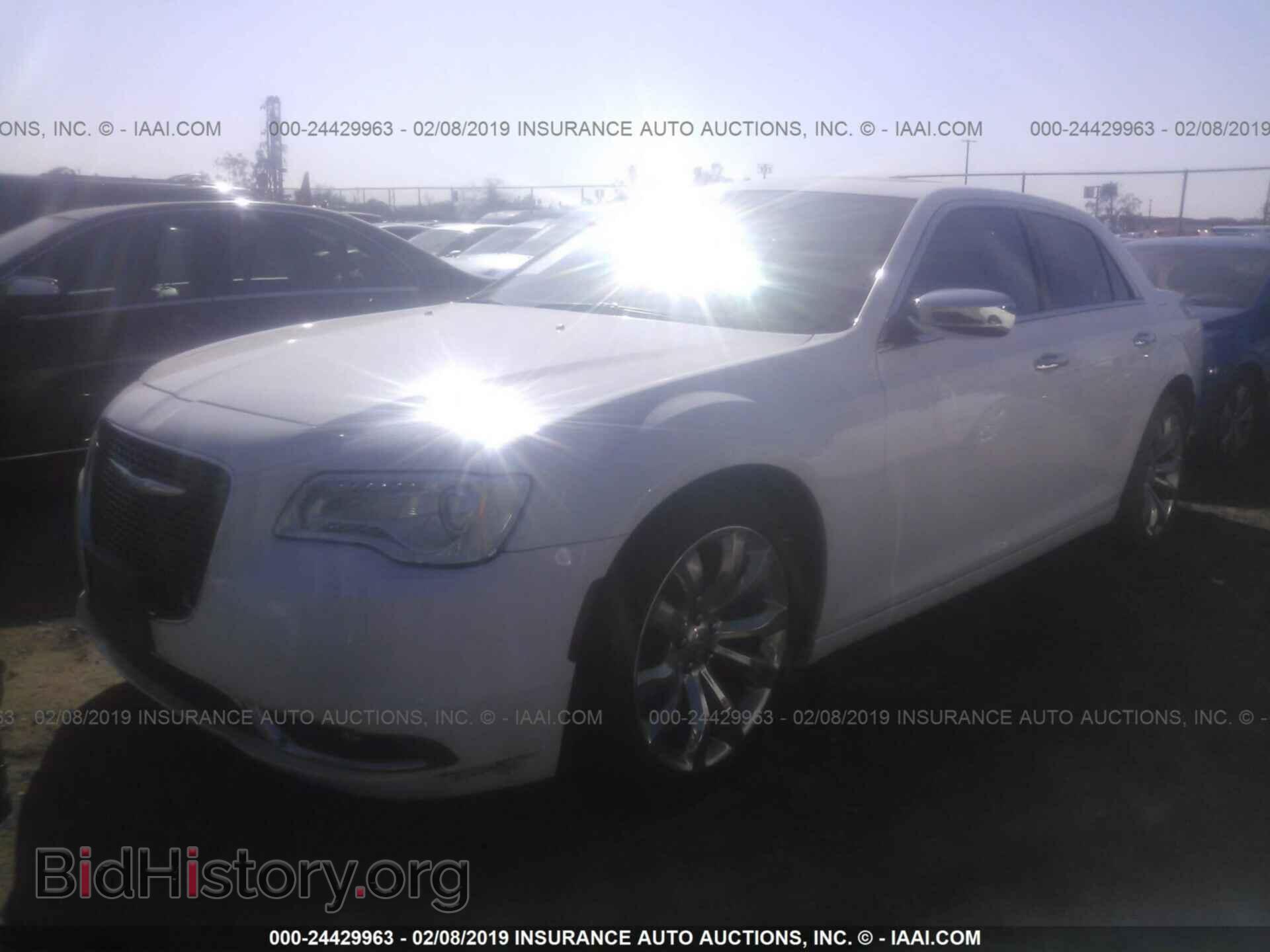 2015 CHRYSLER 300C - VIN: 2C3CCAEGXFH802788 - Фото 2