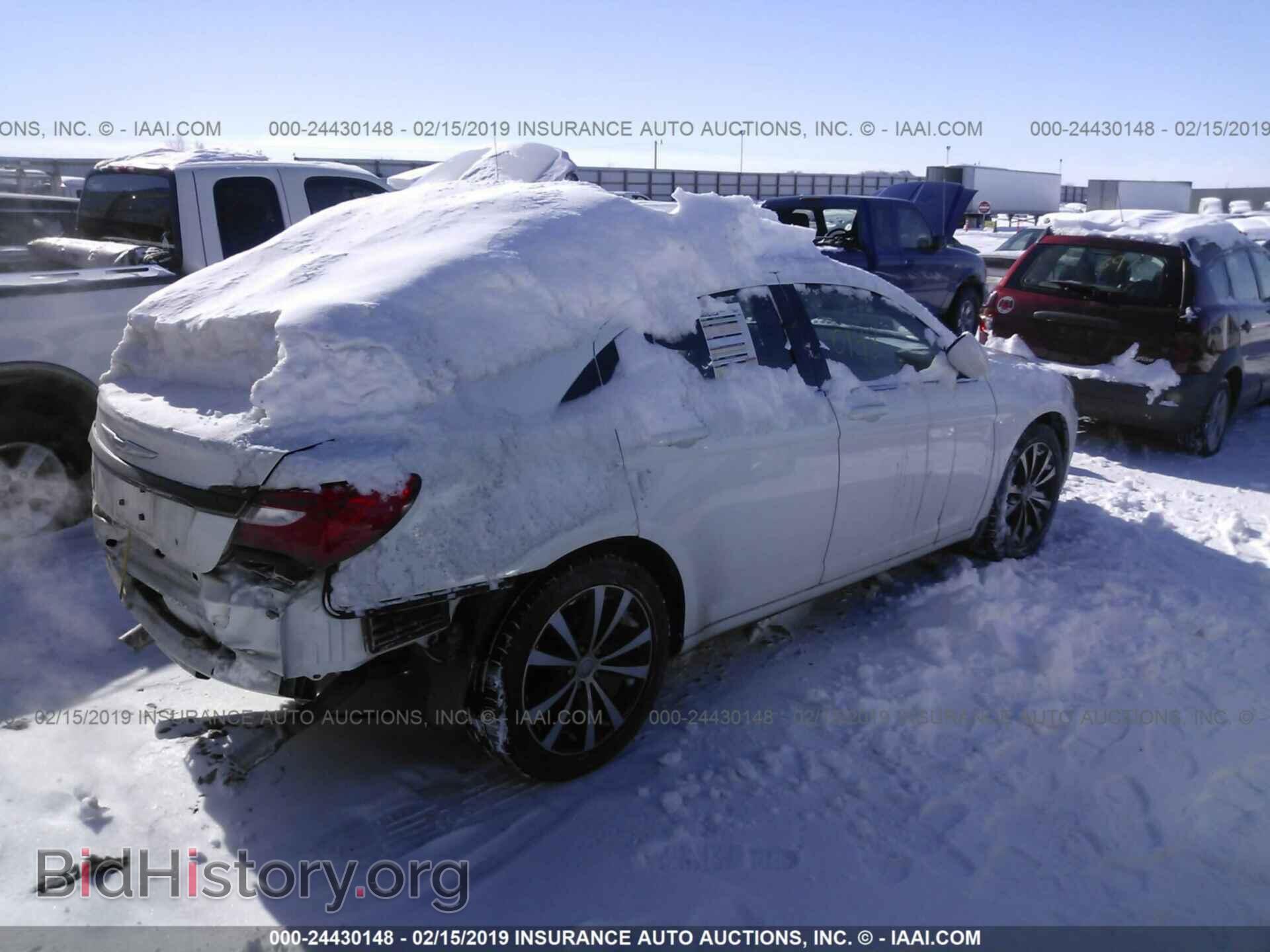 2013 CHRYSLER 200 - VIN: 1C3CCBCG7DN738965 - Photo 4