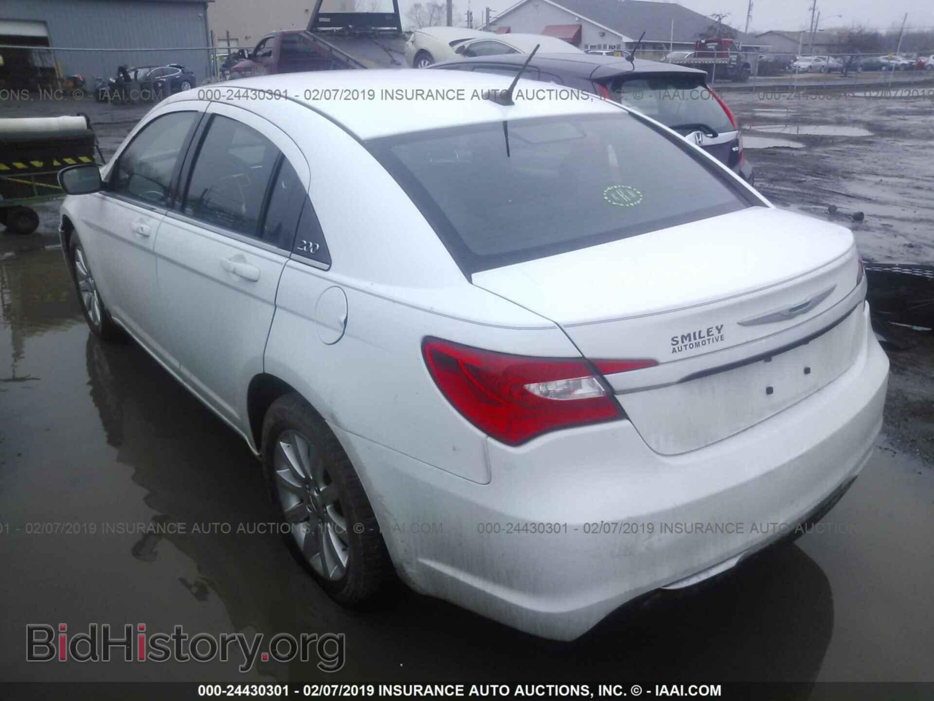 2013 CHRYSLER 200 - VIN: 1C3CCBBB3DN584048 - Фото 3