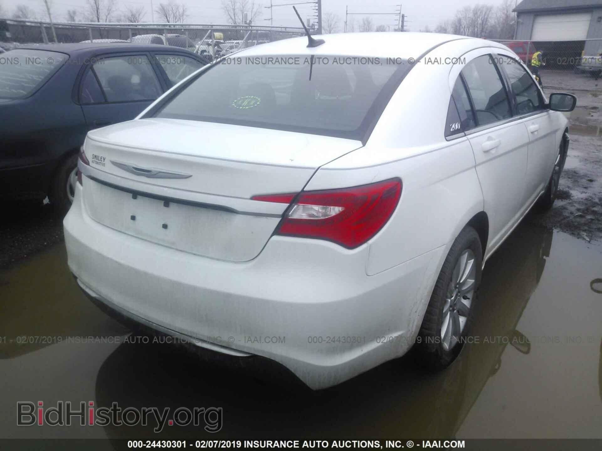 2013 CHRYSLER 200 - VIN: 1C3CCBBB3DN584048 - Фото 4
