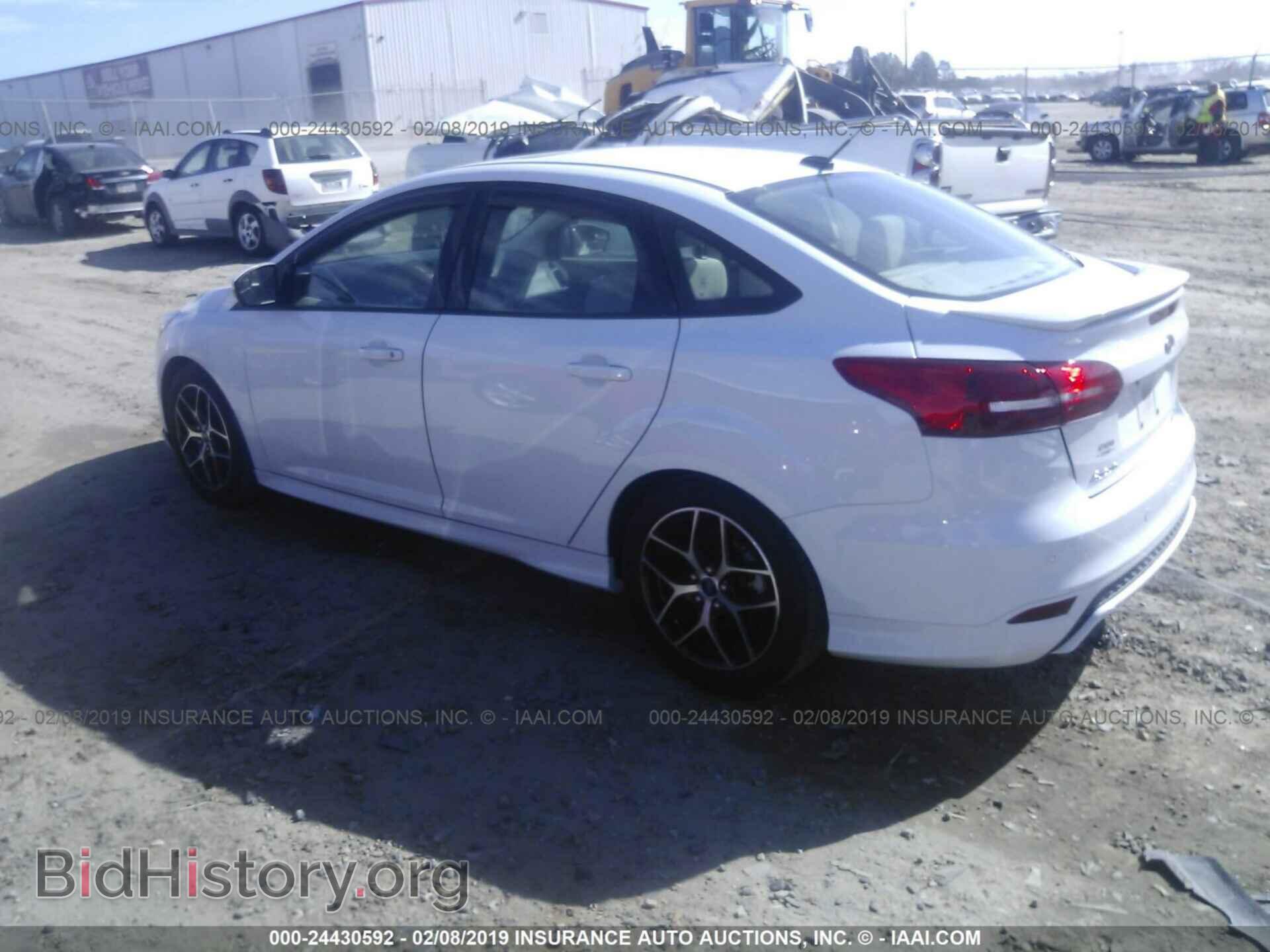 2015 FORD FOCUS - VIN: 1FADP3FE2FL208945 - Photo 3