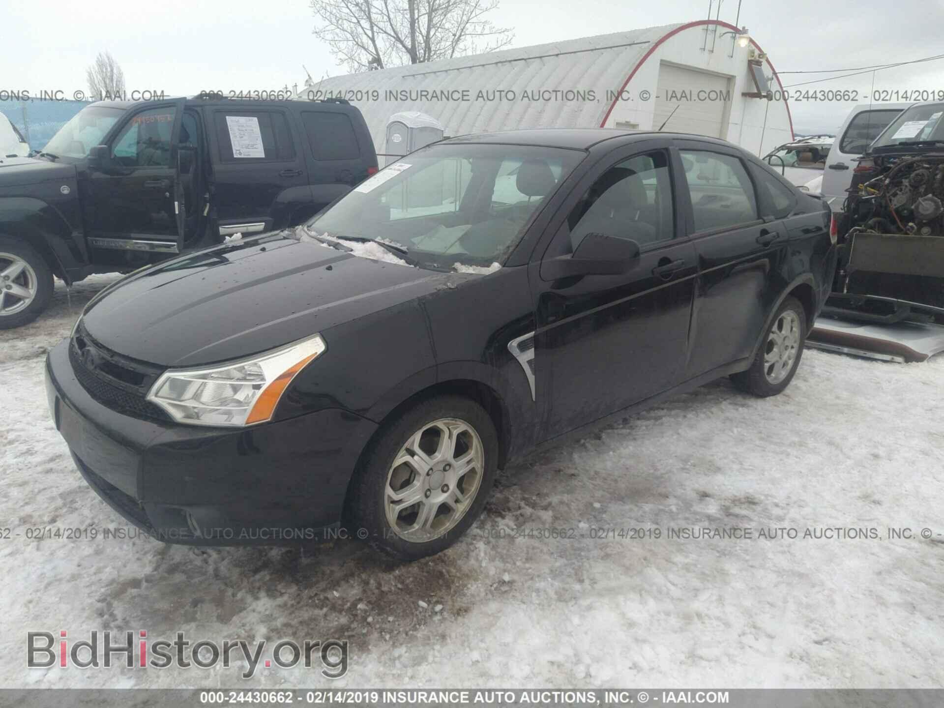 2008 FORD FOCUS - VIN: 1FAHP35N48W112741 - Фото 2
