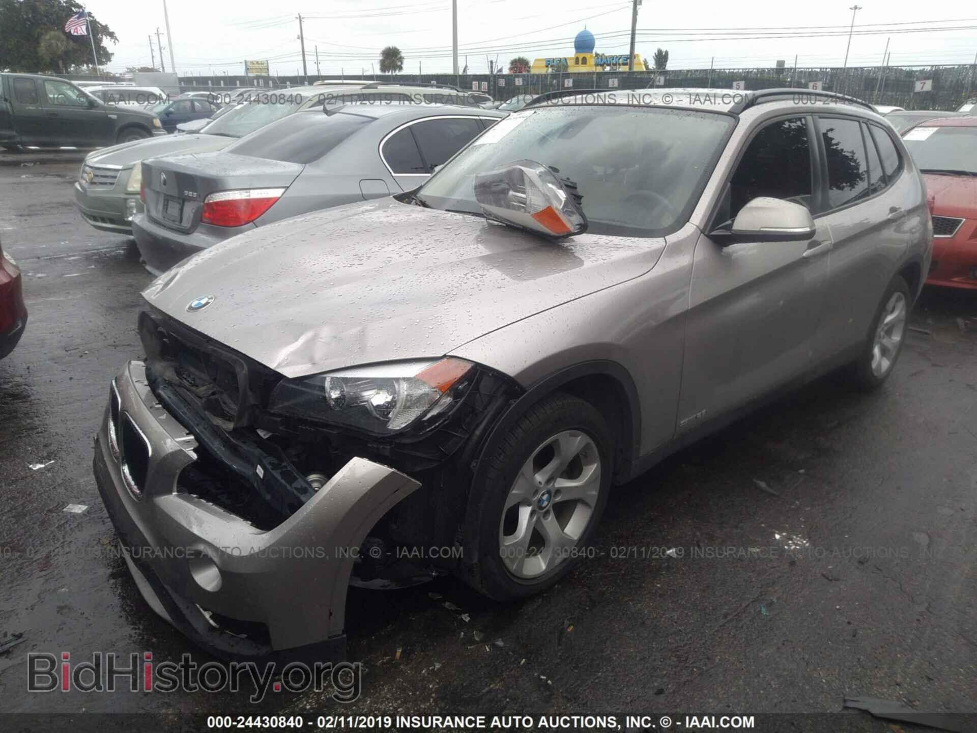 2014 BMW X1 - VIN: WBAVM1C58EVW49639 - Фото 2