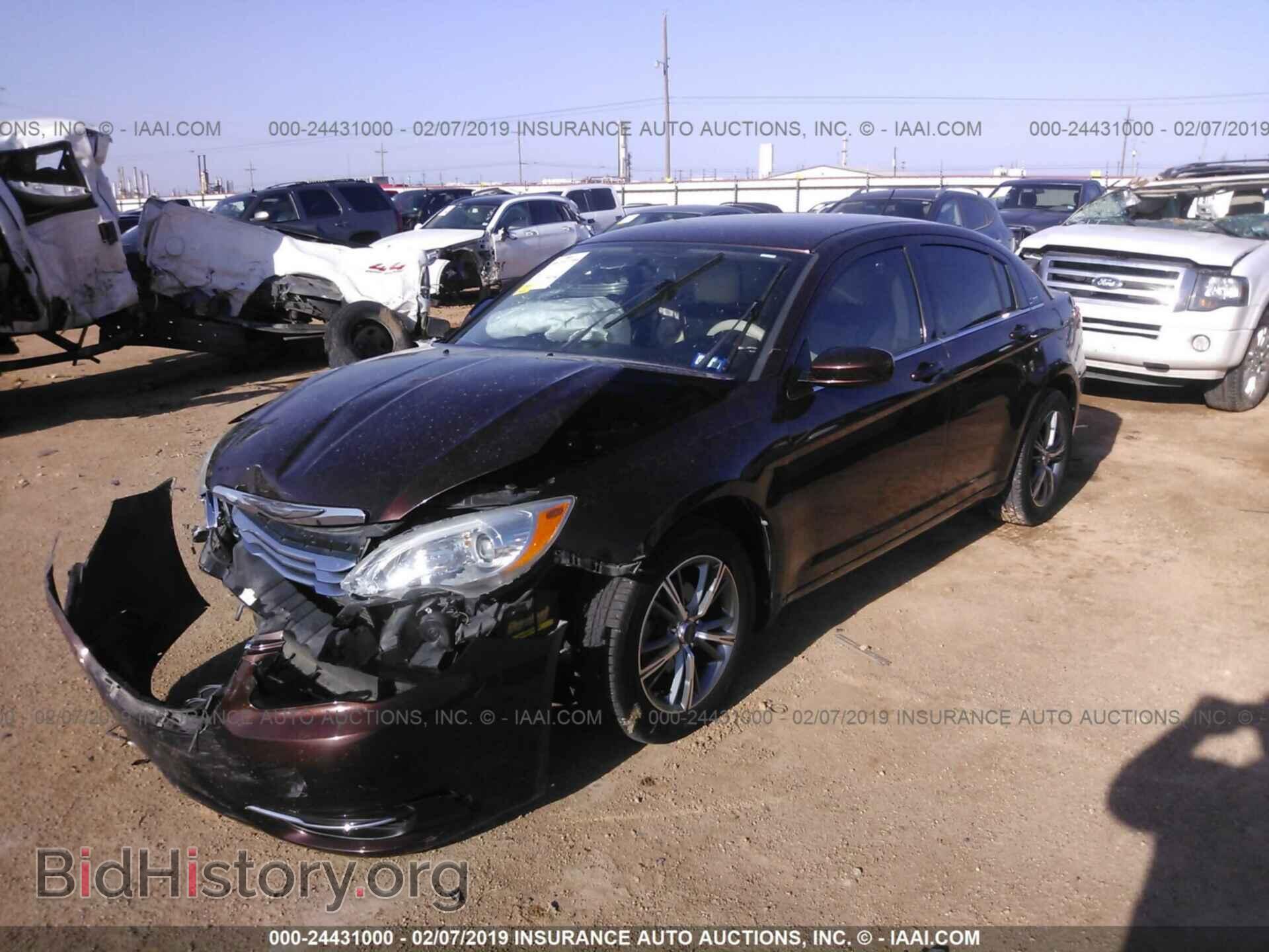 2013 CHRYSLER 200 - VIN: 1C3CCBBB4DN674468 - Photo 2