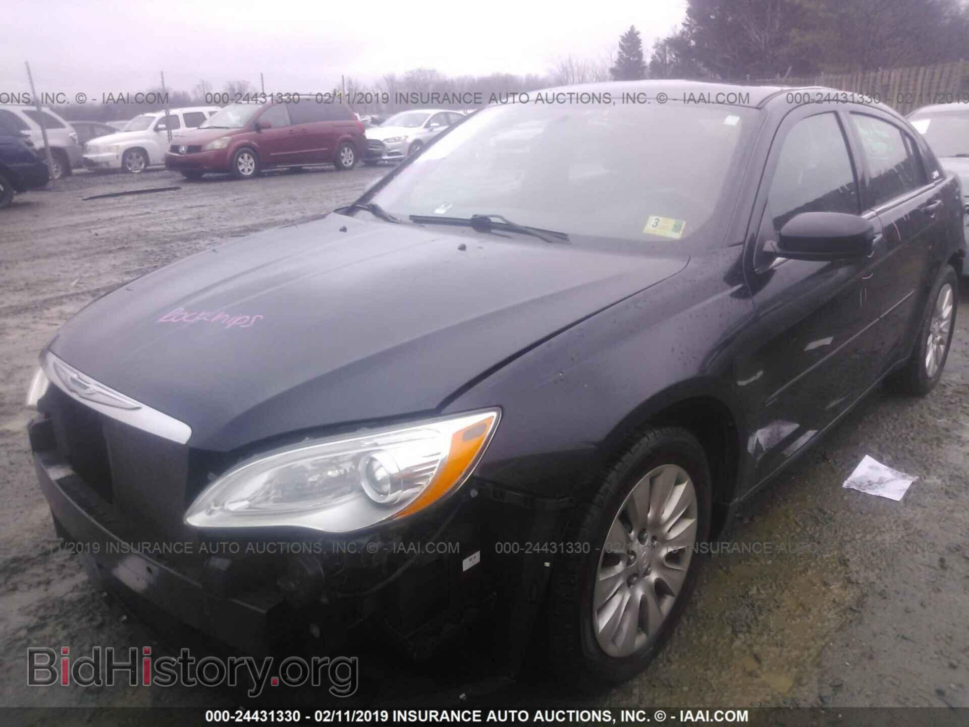 2013 CHRYSLER 200 - VIN: 1C3CCBABXDN604796 - Photo 2