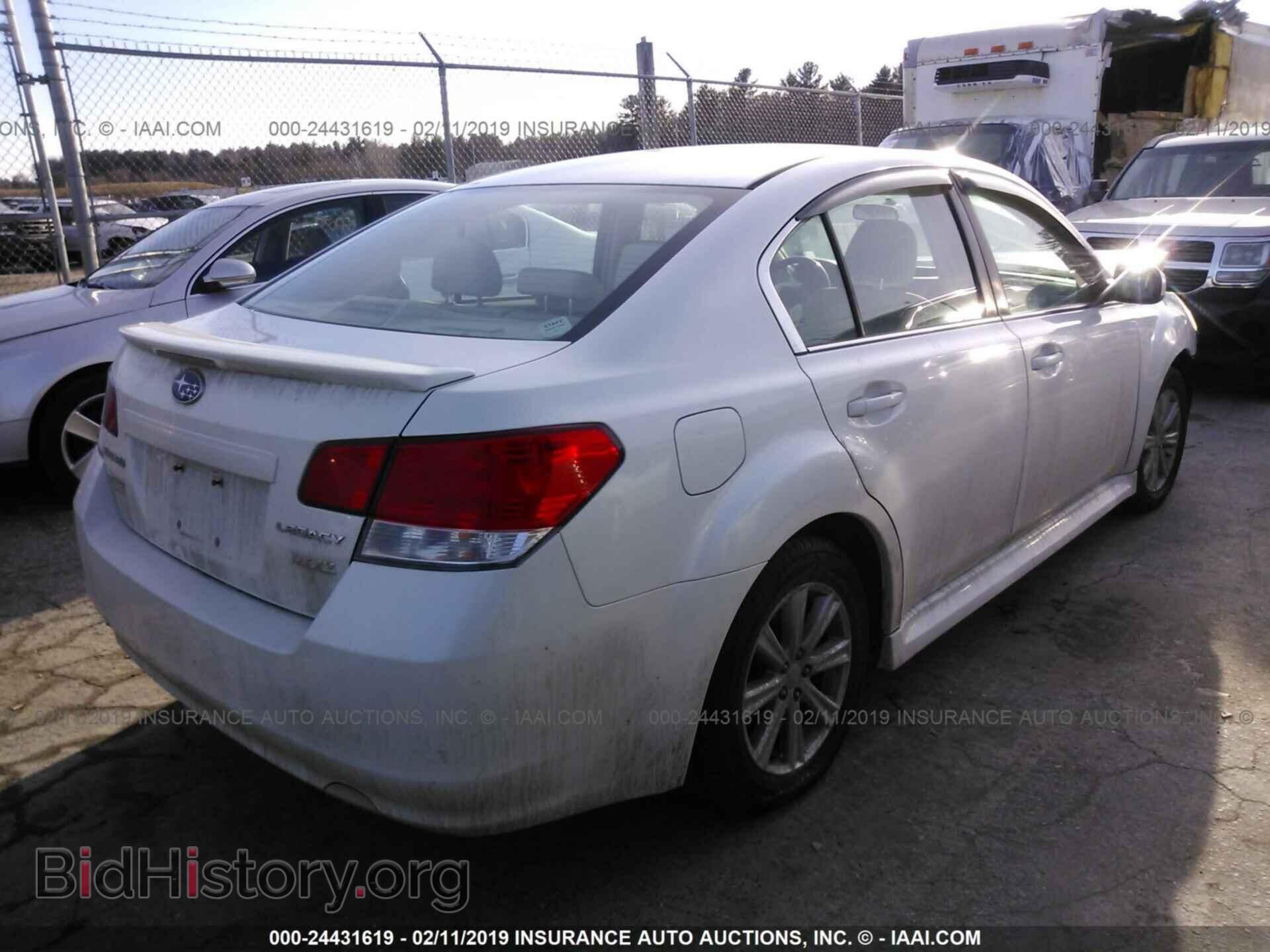 2011 SUBARU LEGACY - VIN: 4S3BMBC68B3216477 - Фото 4