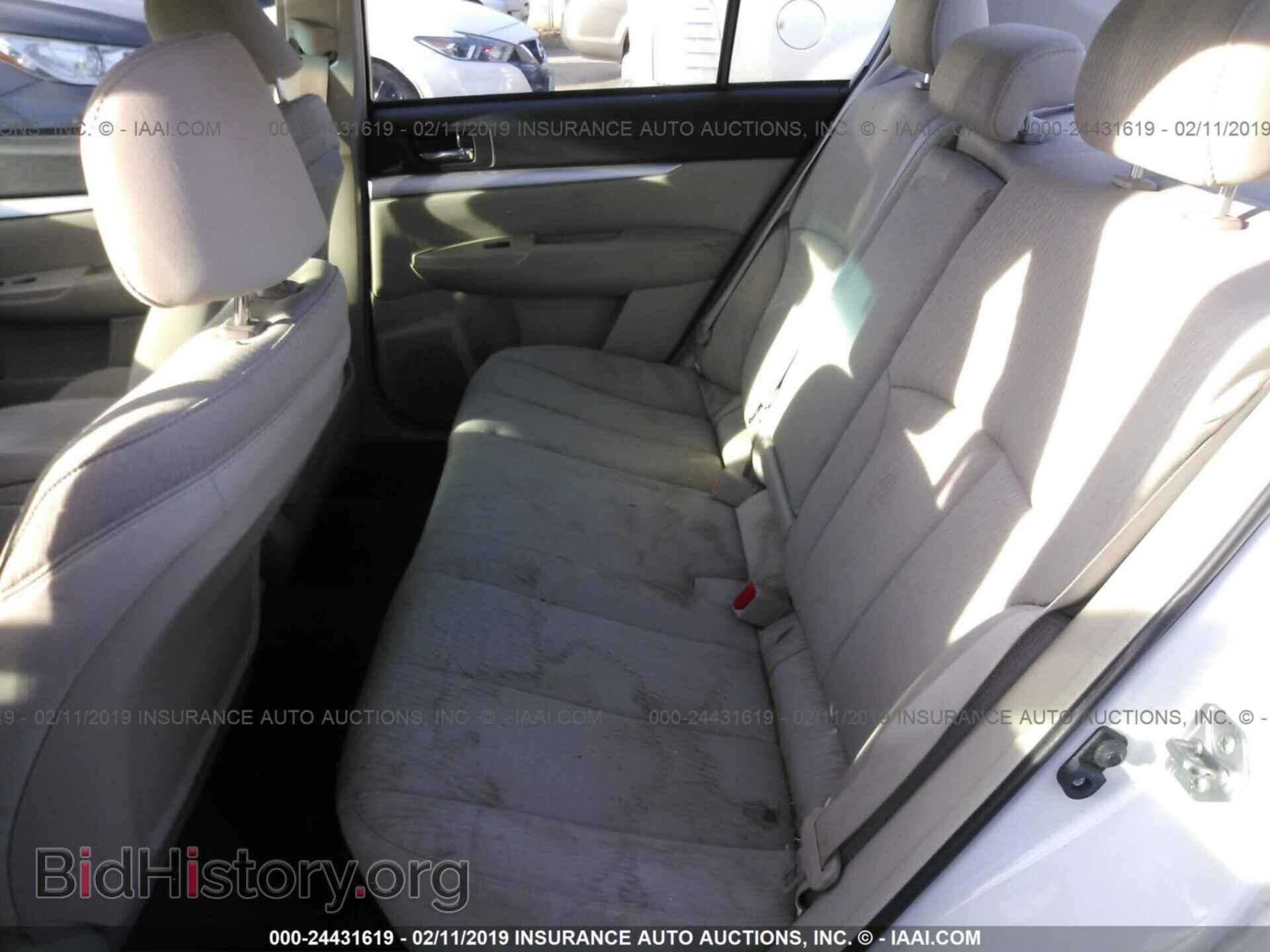 2011 SUBARU LEGACY - VIN: 4S3BMBC68B3216477 - Фото 8