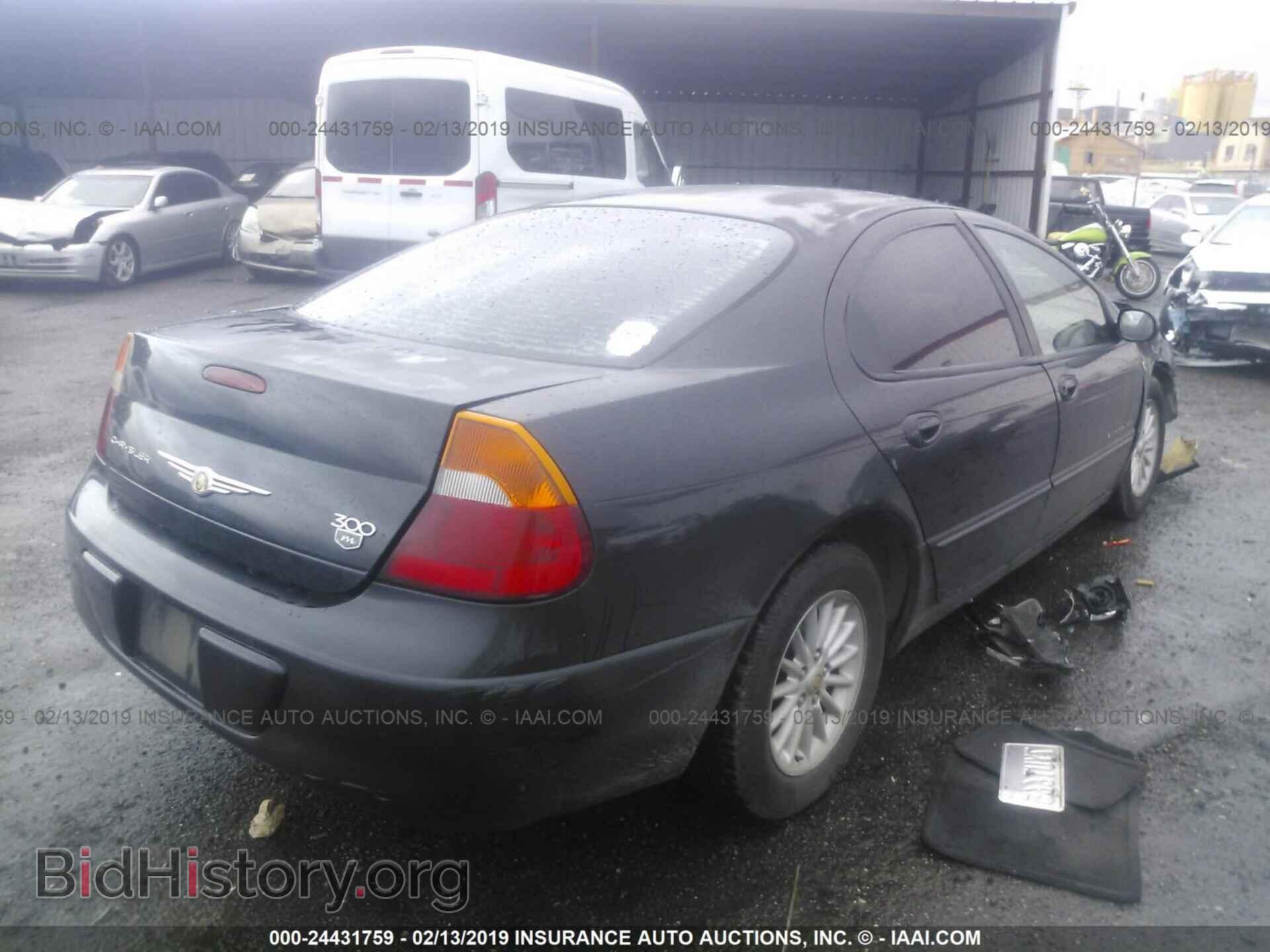 2000 CHRYSLER 300M - VIN: 2C3HE66G0YH357816 - Photo 4