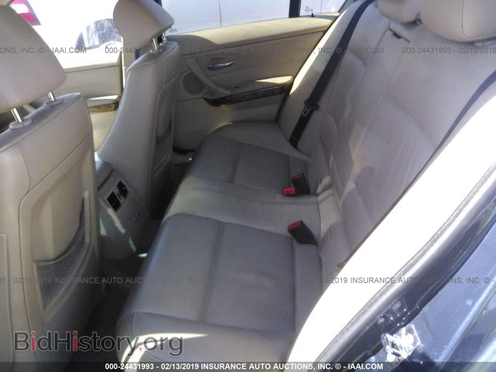 2006 BMW 330 - VIN: WBAVB33596KR81979 - Фото 8