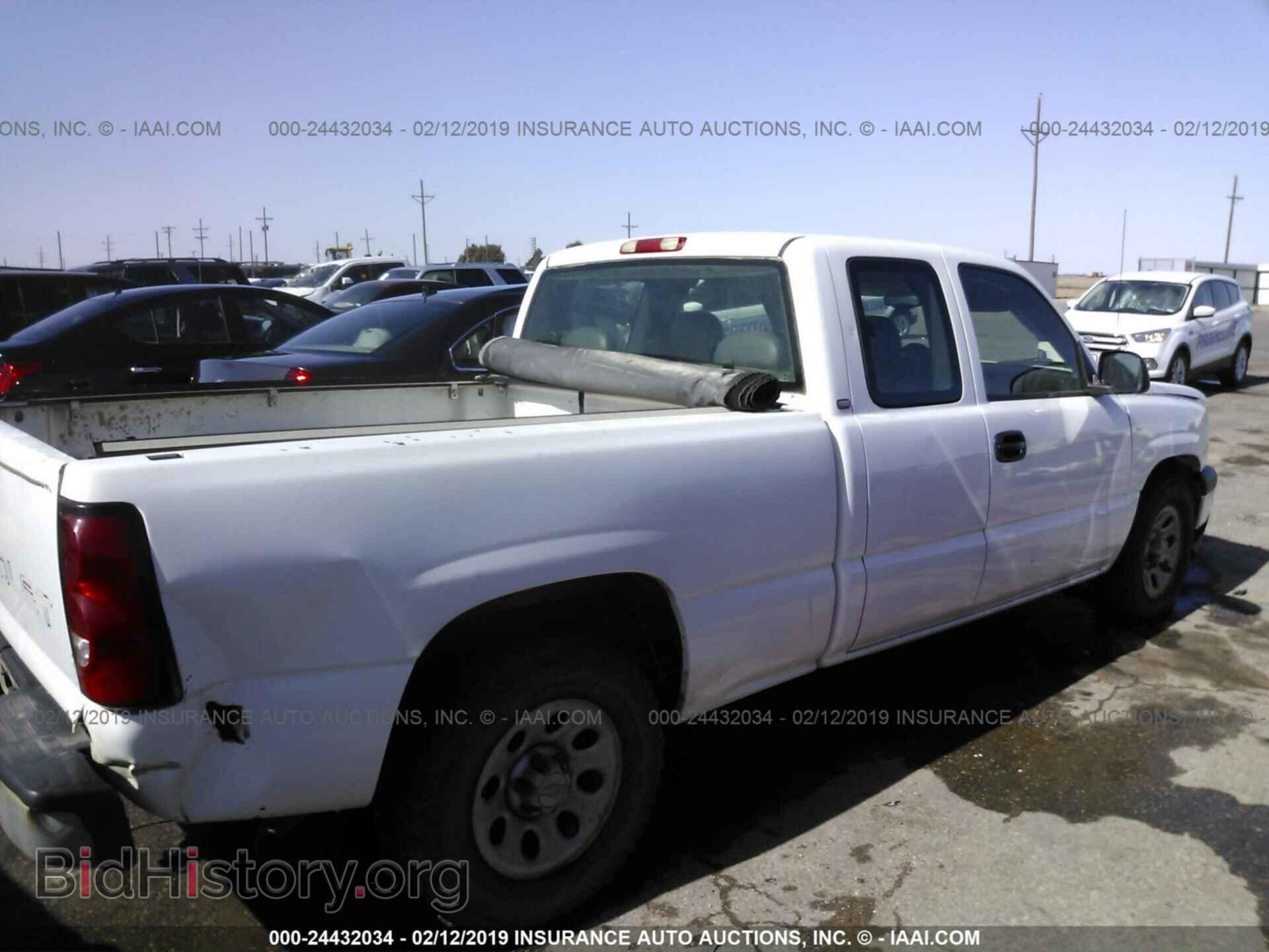 2005 CHEVROLET SILVERADO - VIN: 2GCEC19V451381543 - Фото 4