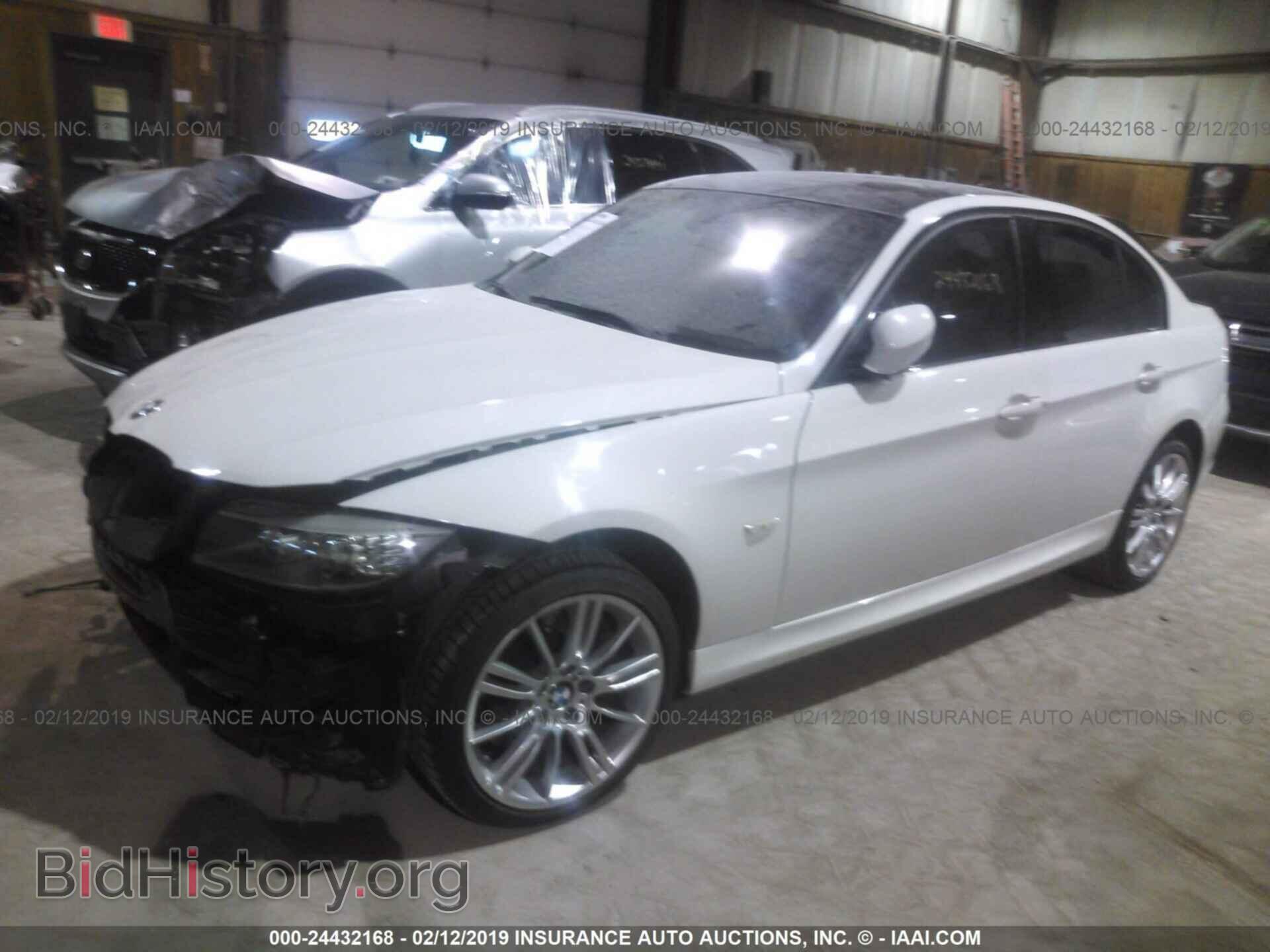 2011 BMW 335 - VIN: WBAPL5G54BNN23769 - Фото 2