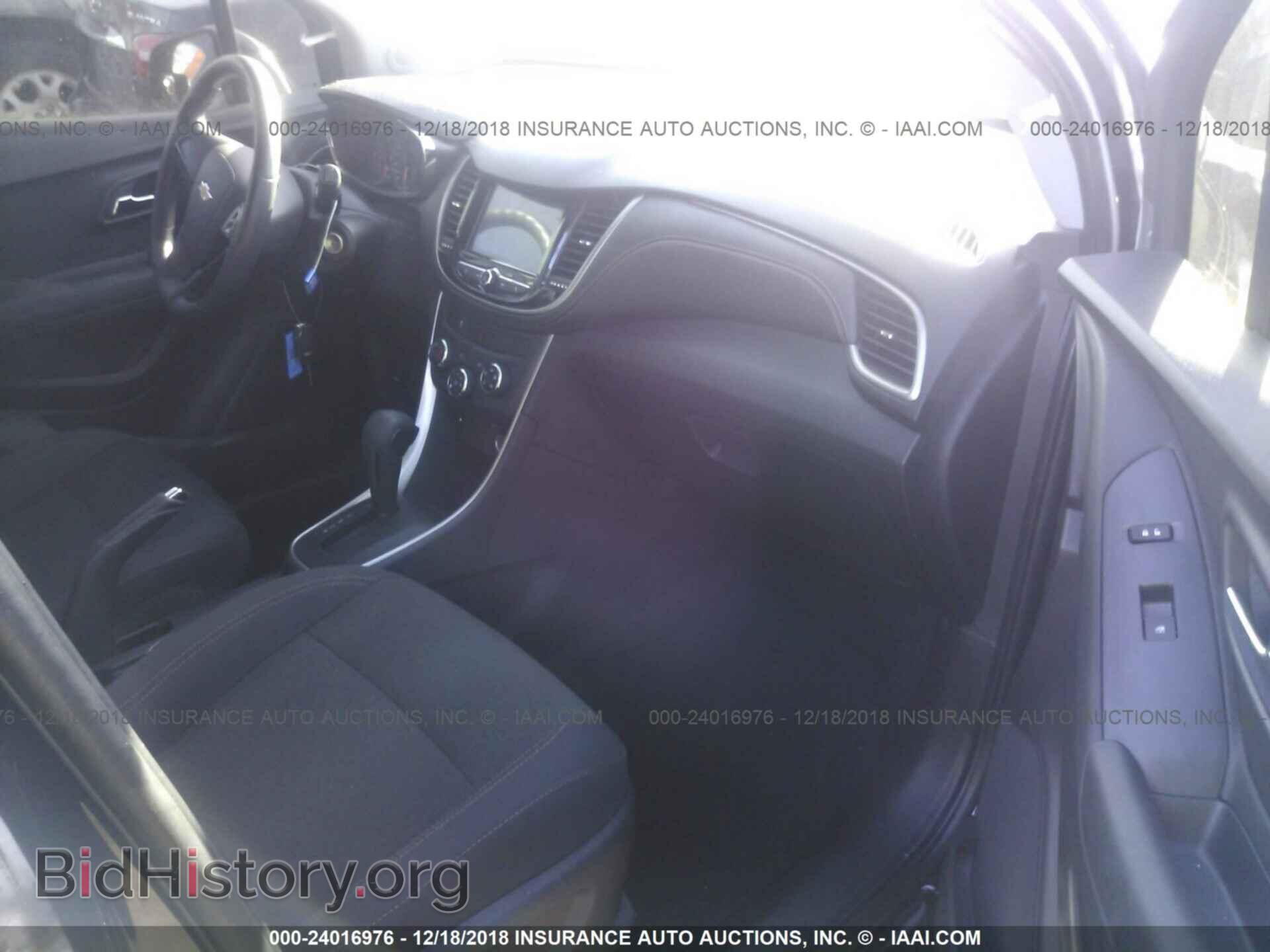 2017 CHEVROLET TRAX - VIN: 3GNCJKSB5HL274479 - Фото 5