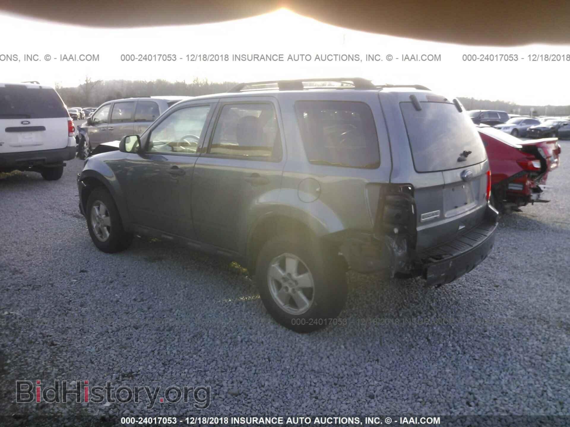 2011 FORD ESCAPE - VIN: 1FMCU0DG4BKC70859 - Фото 3