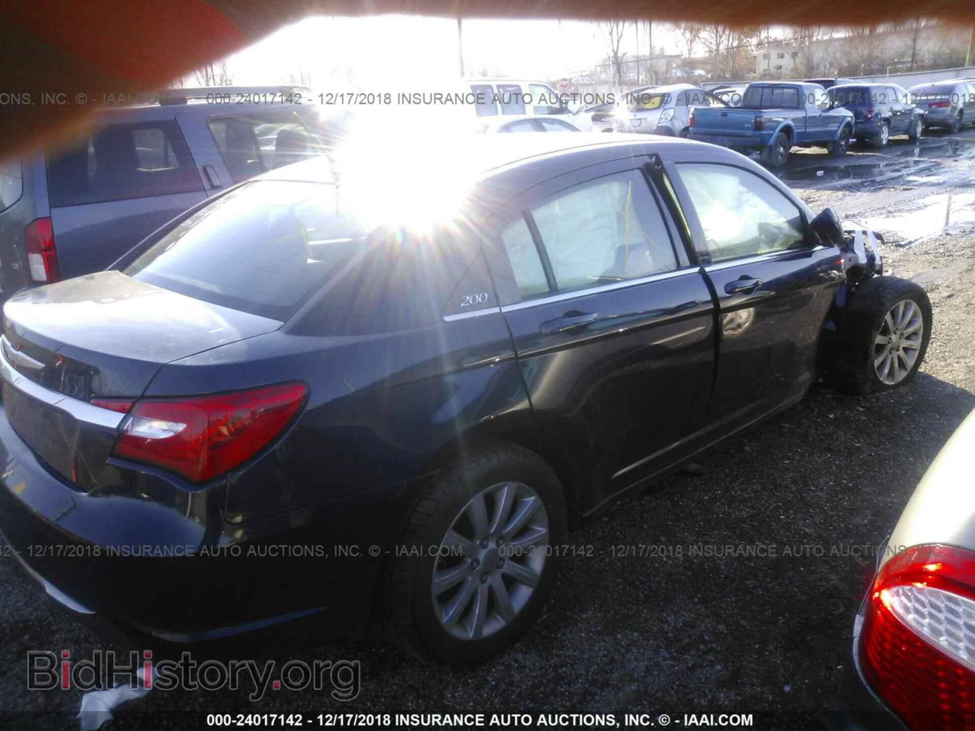 2014 CHRYSLER 200 - VIN: 1C3CCBBB4EN179575 - Photo 4