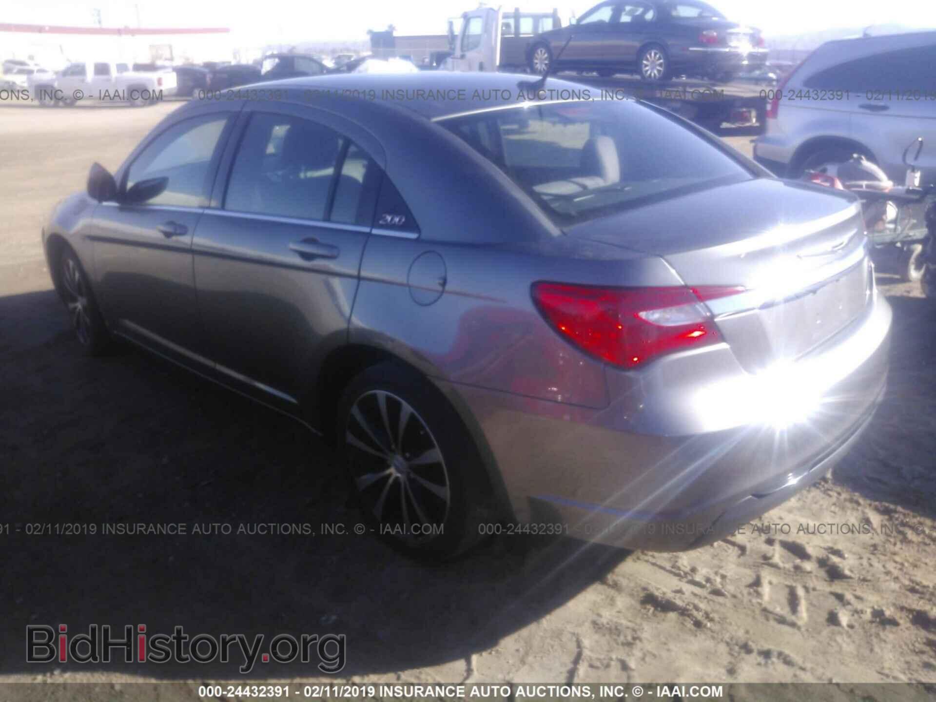 2013 CHRYSLER 200 - VIN: 1C3CCBBB7DN574719 - Фото 3