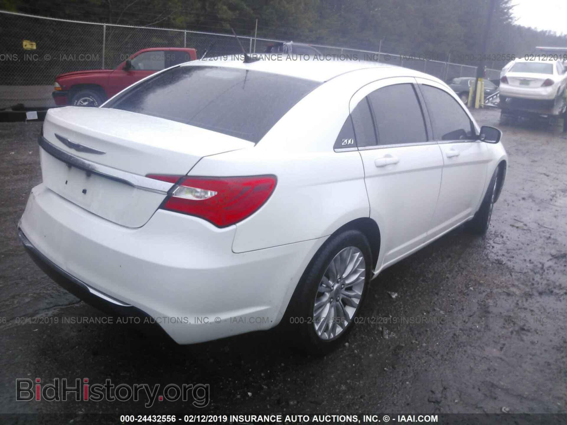 2012 CHRYSLER 200 - VIN: 1C3CCBAB2CN134553 - Фото 4