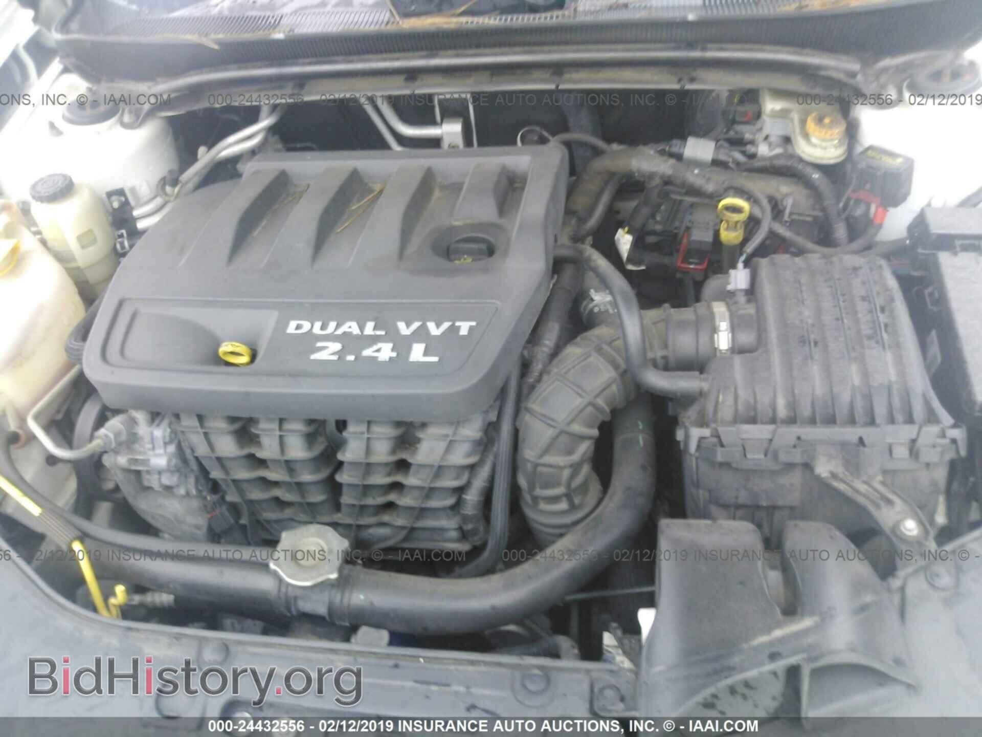 2012 CHRYSLER 200 - VIN: 1C3CCBAB2CN134553 - Фото 10