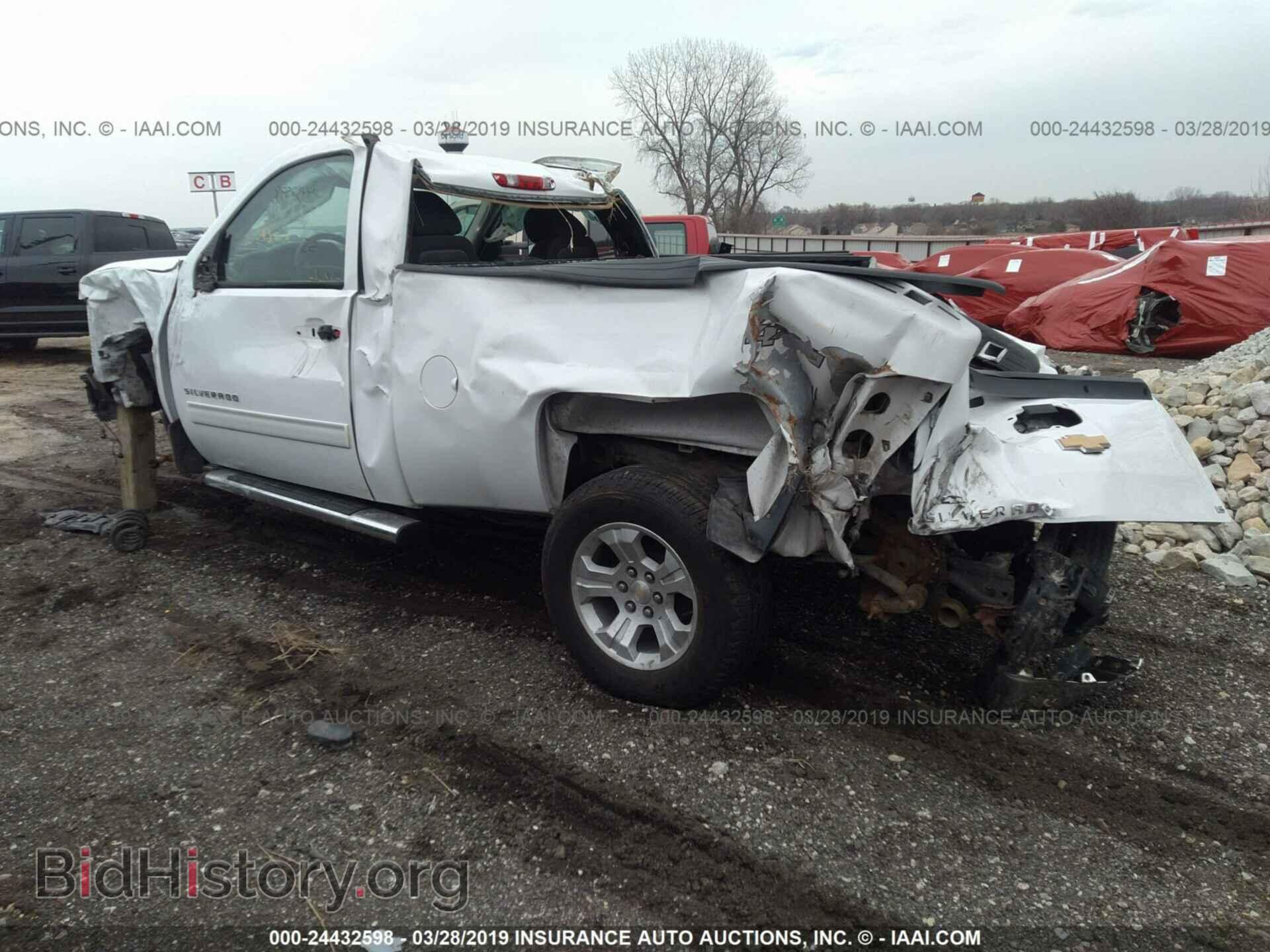 2011 CHEVROLET SILVERADO - VIN: 1GCNKPE01BZ414579 - Фото 3