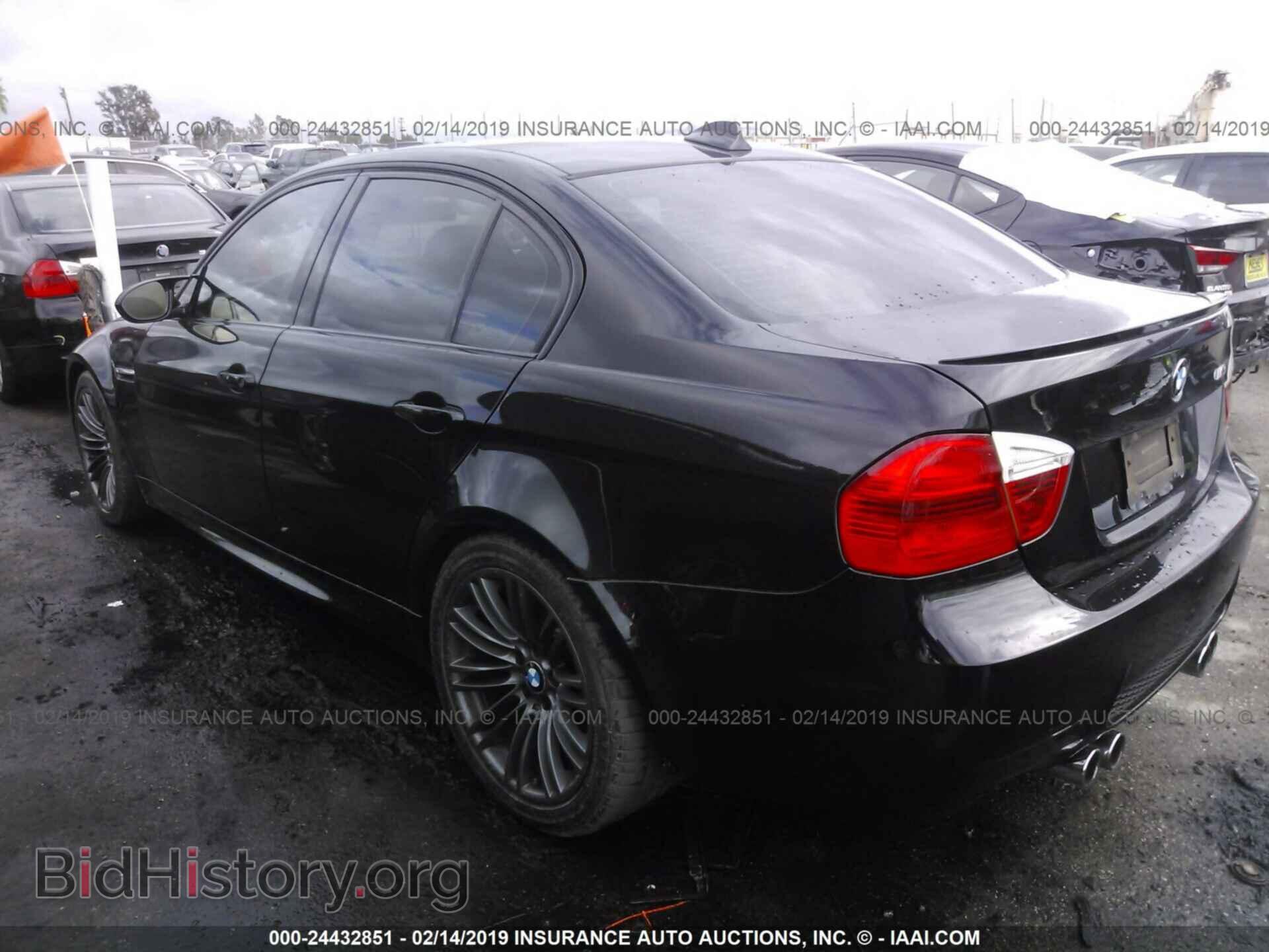 2008 BMW M3 - VIN: WBSVA935X8E215679 - Фото 3