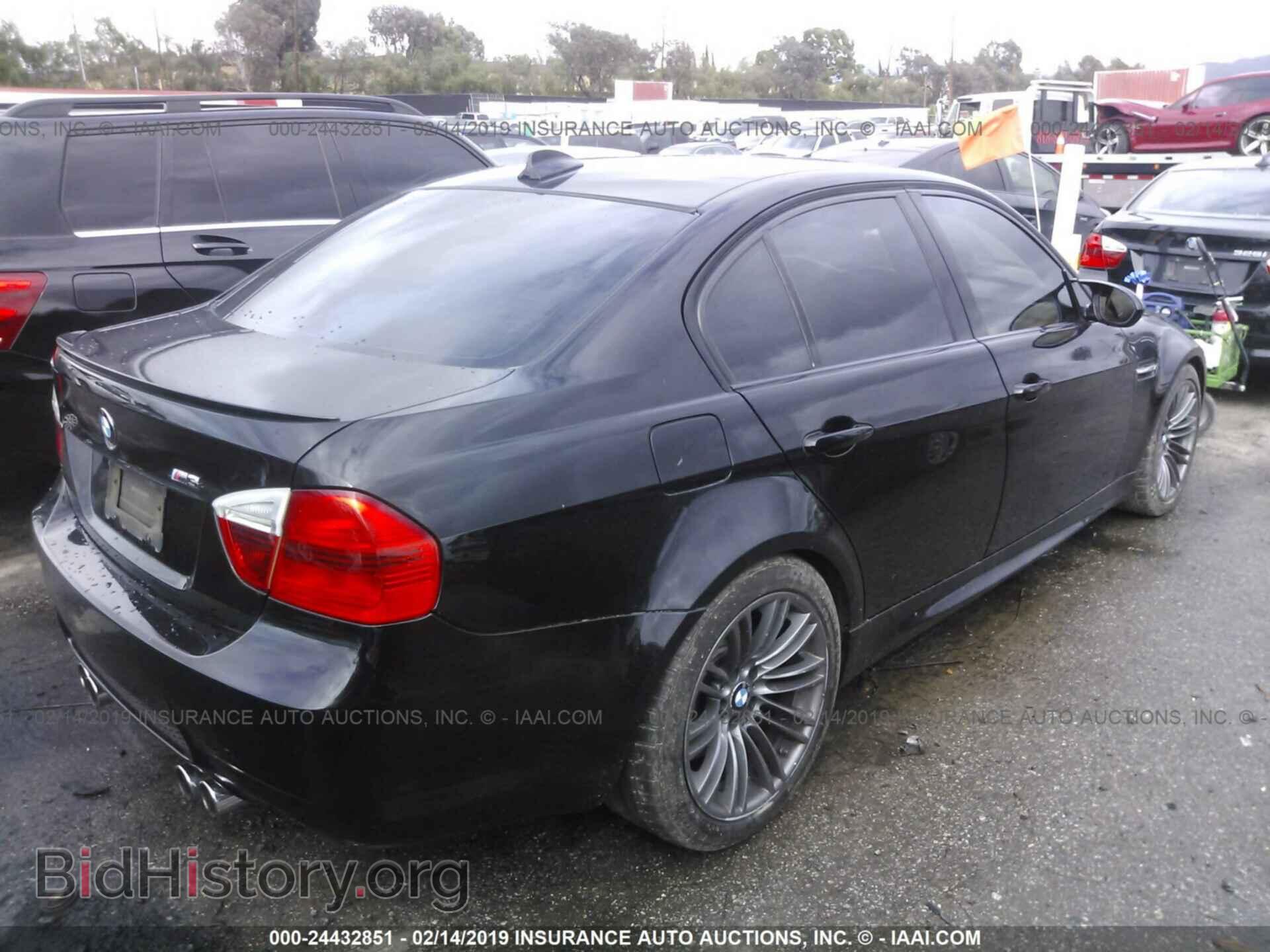 2008 BMW M3 - VIN: WBSVA935X8E215679 - Фото 4