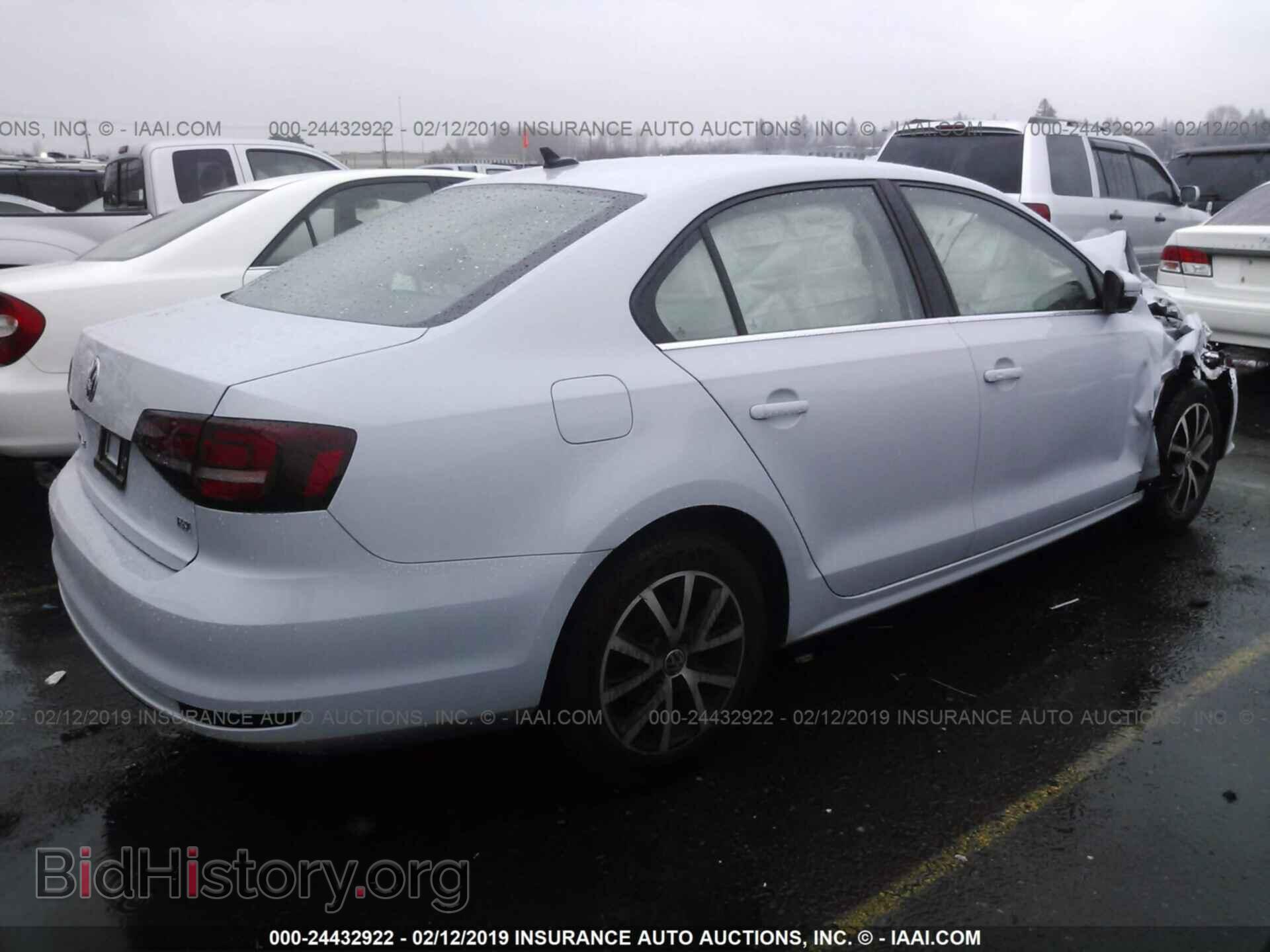 2017 VOLKSWAGEN JETTA - VIN: 3VWDB7AJ7HM265144 - Фото 4