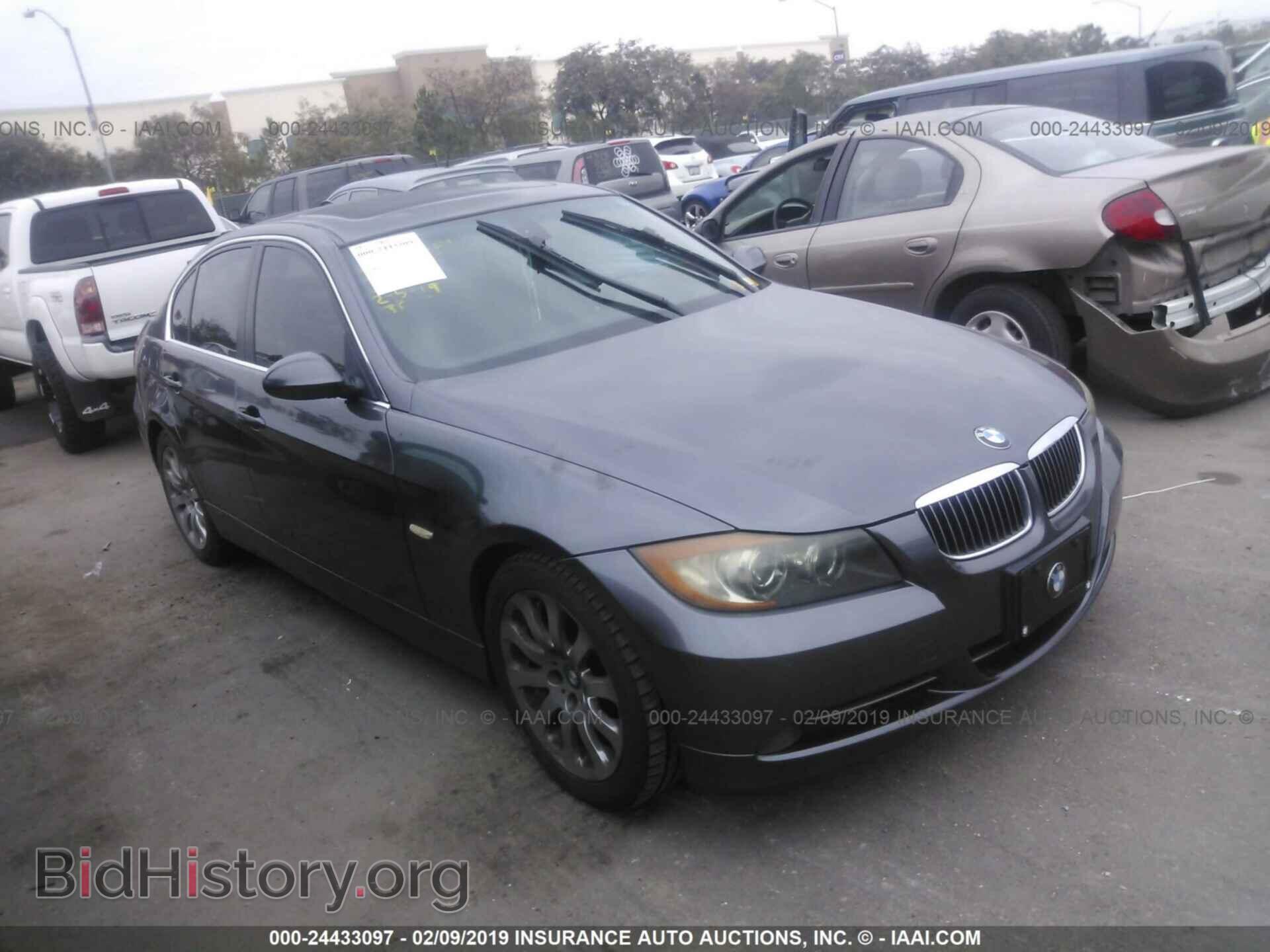 Фотография WBAVB33576KR72214 - BMW 330 2006