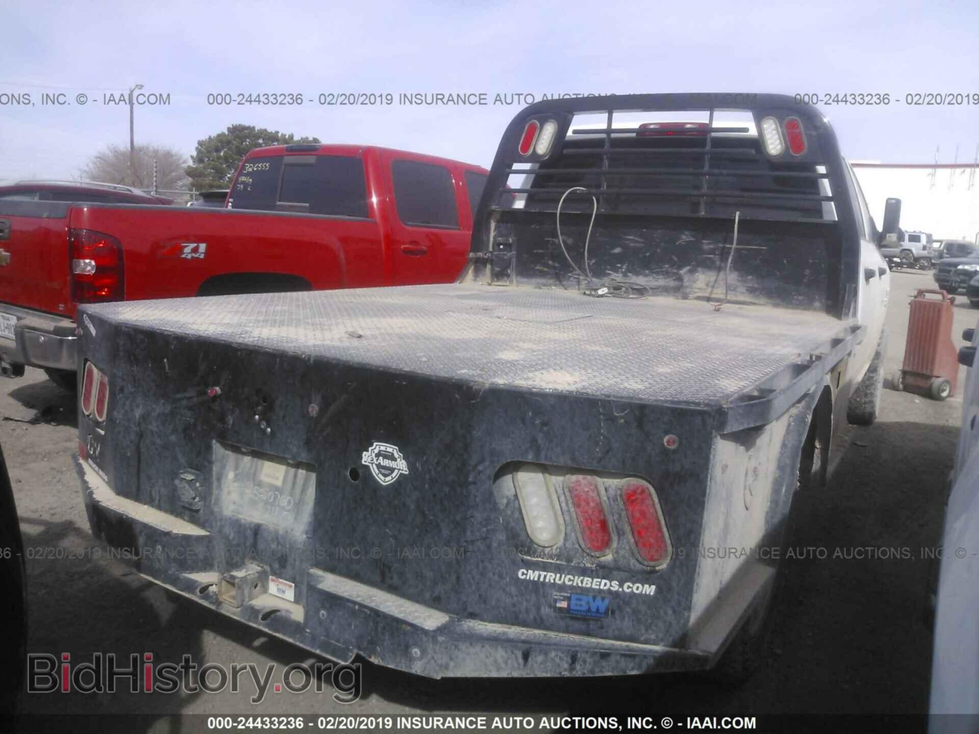 2017 RAM 2500 - VIN: 3C6UR5HL0HG766781 - Photo 4