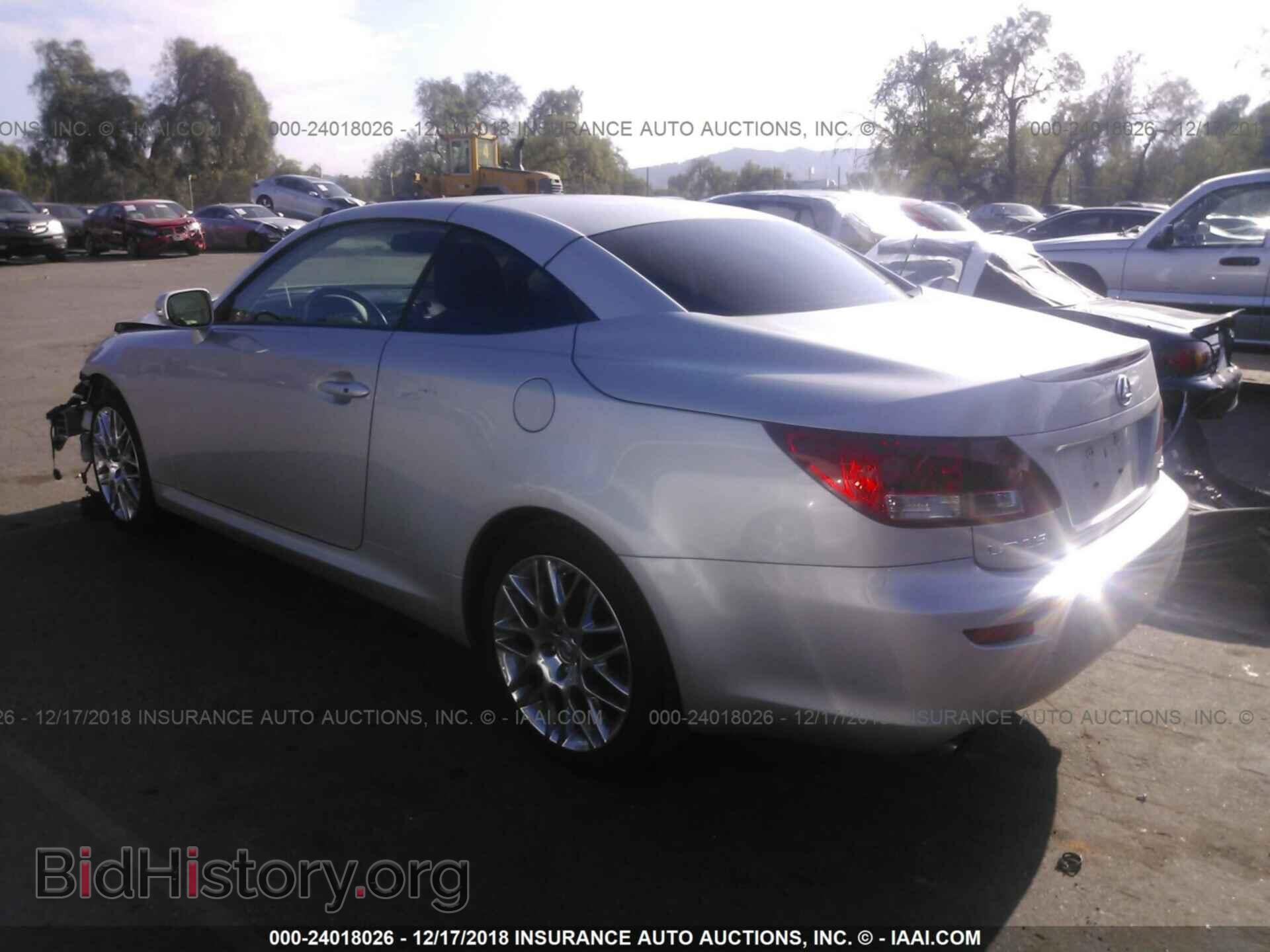 2010 LEXUS IS - VIN: JTHFF2C21A2501694 - Photo 3