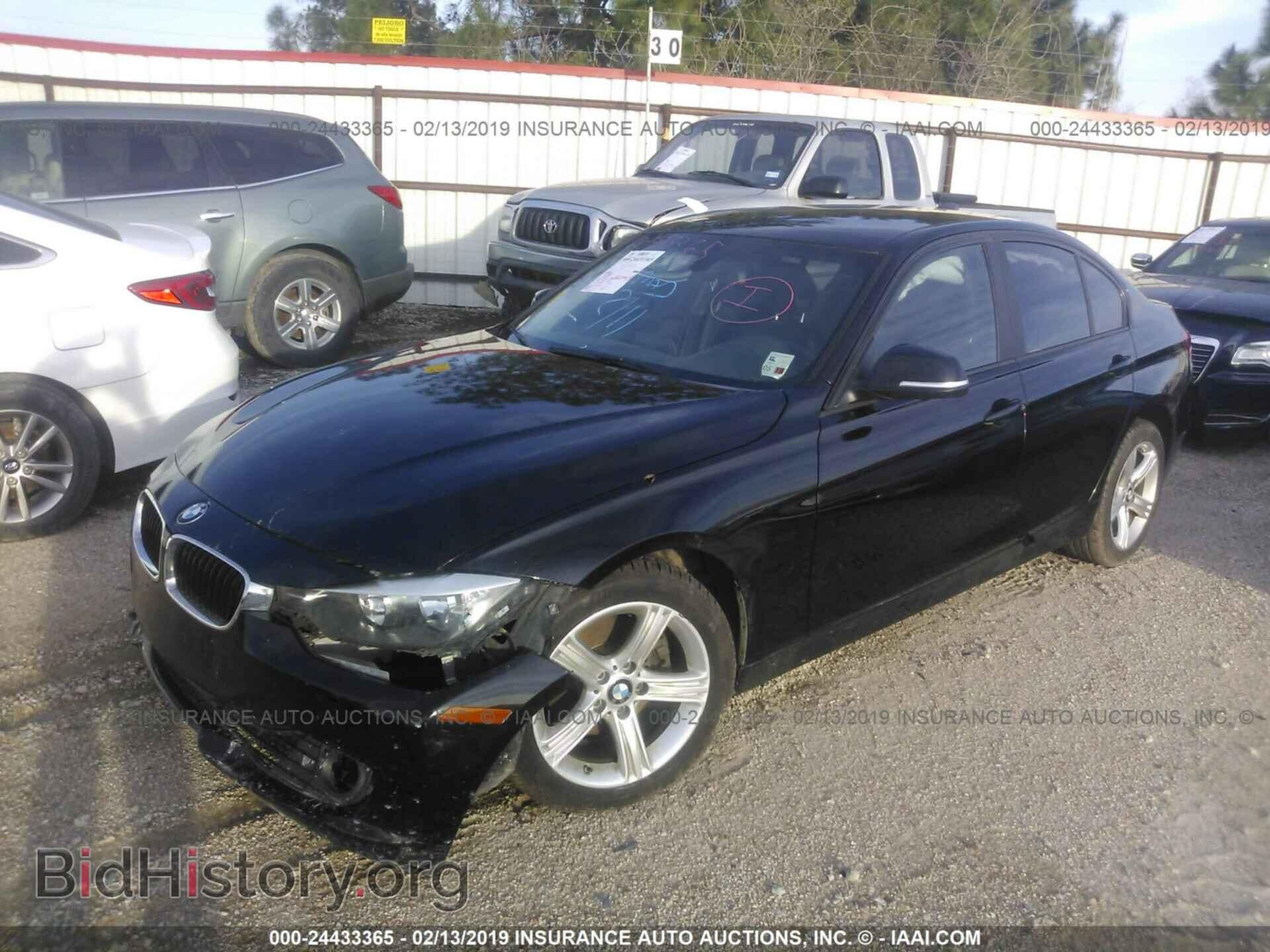 2014 BMW 328 - VIN: WBA3A5C58EF605190 - Фото 2