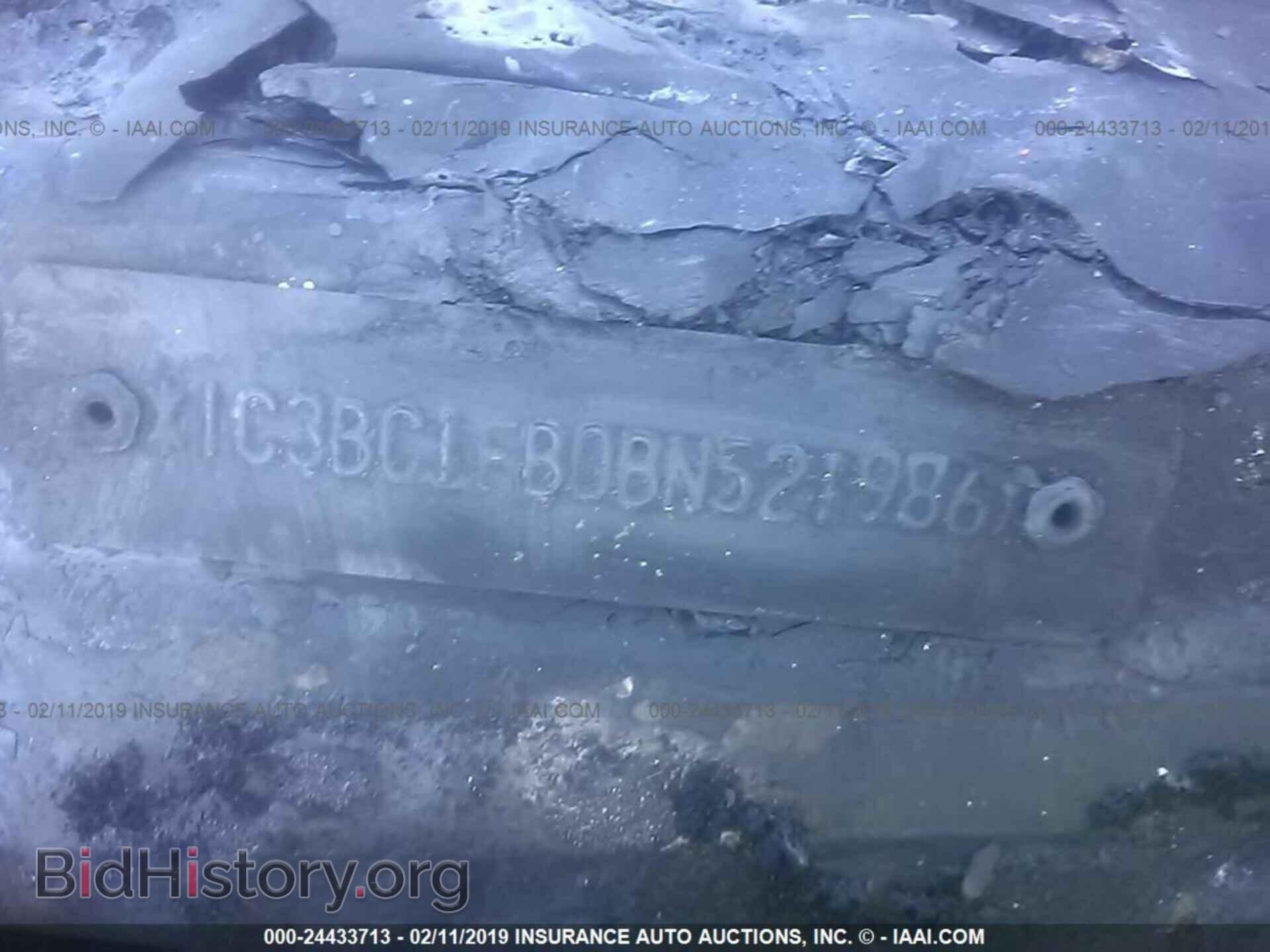 2011 CHRYSLER 200 - VIN: 1C3BC1FB0BN521986 - Фото 9