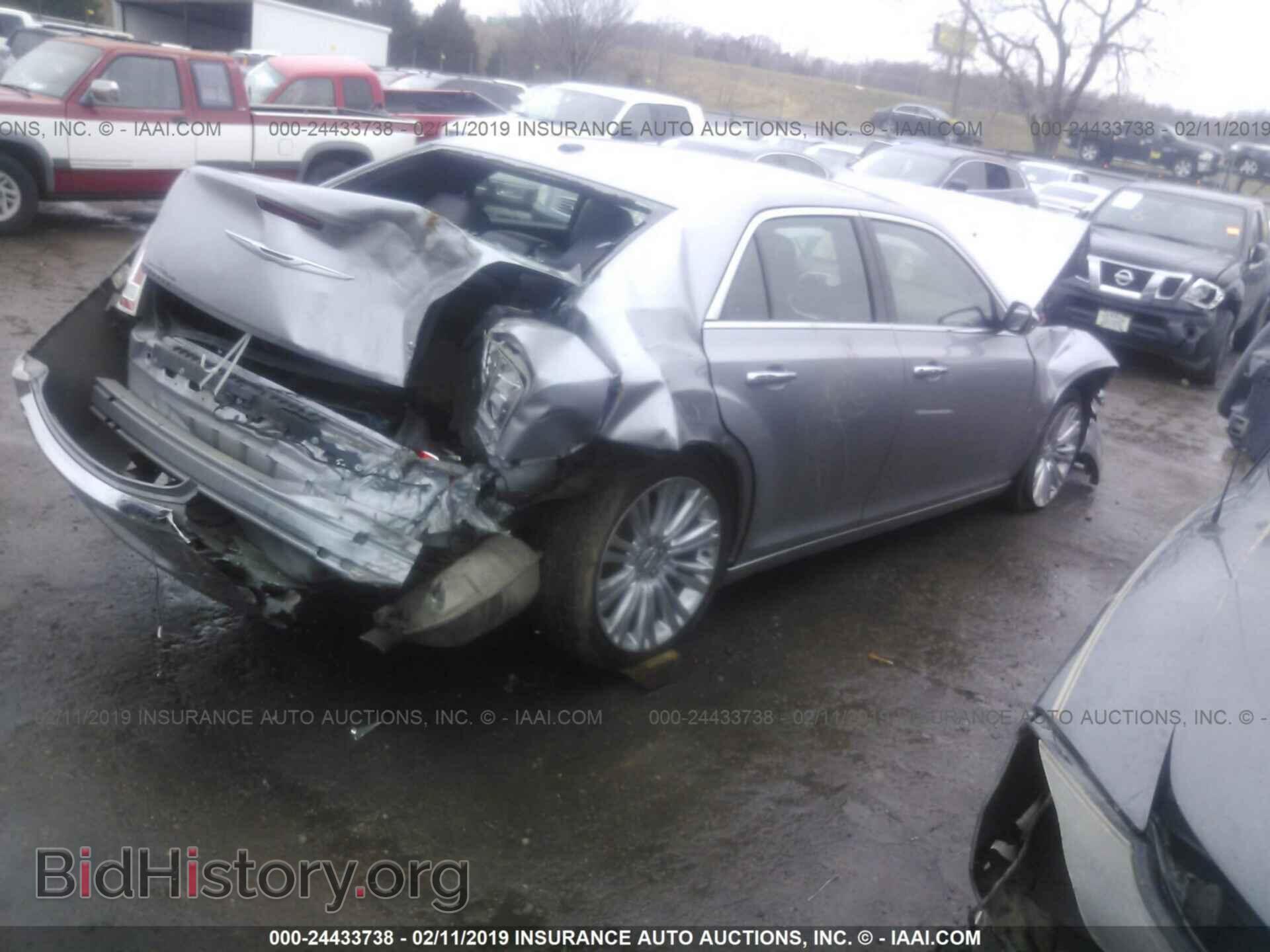 2014 CHRYSLER 300C - VIN: 2C3CCAET7EH117630 - Фото 4