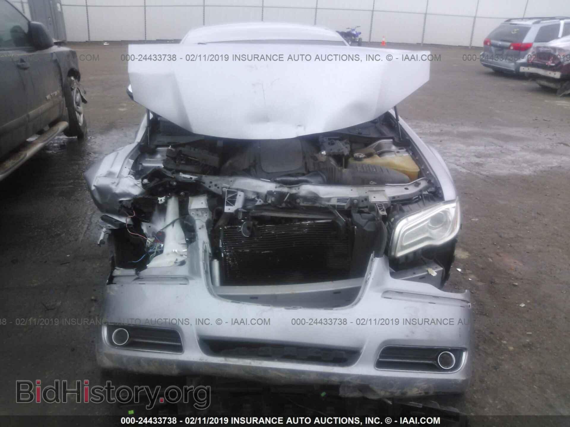 2014 CHRYSLER 300C - VIN: 2C3CCAET7EH117630 - Фото 6