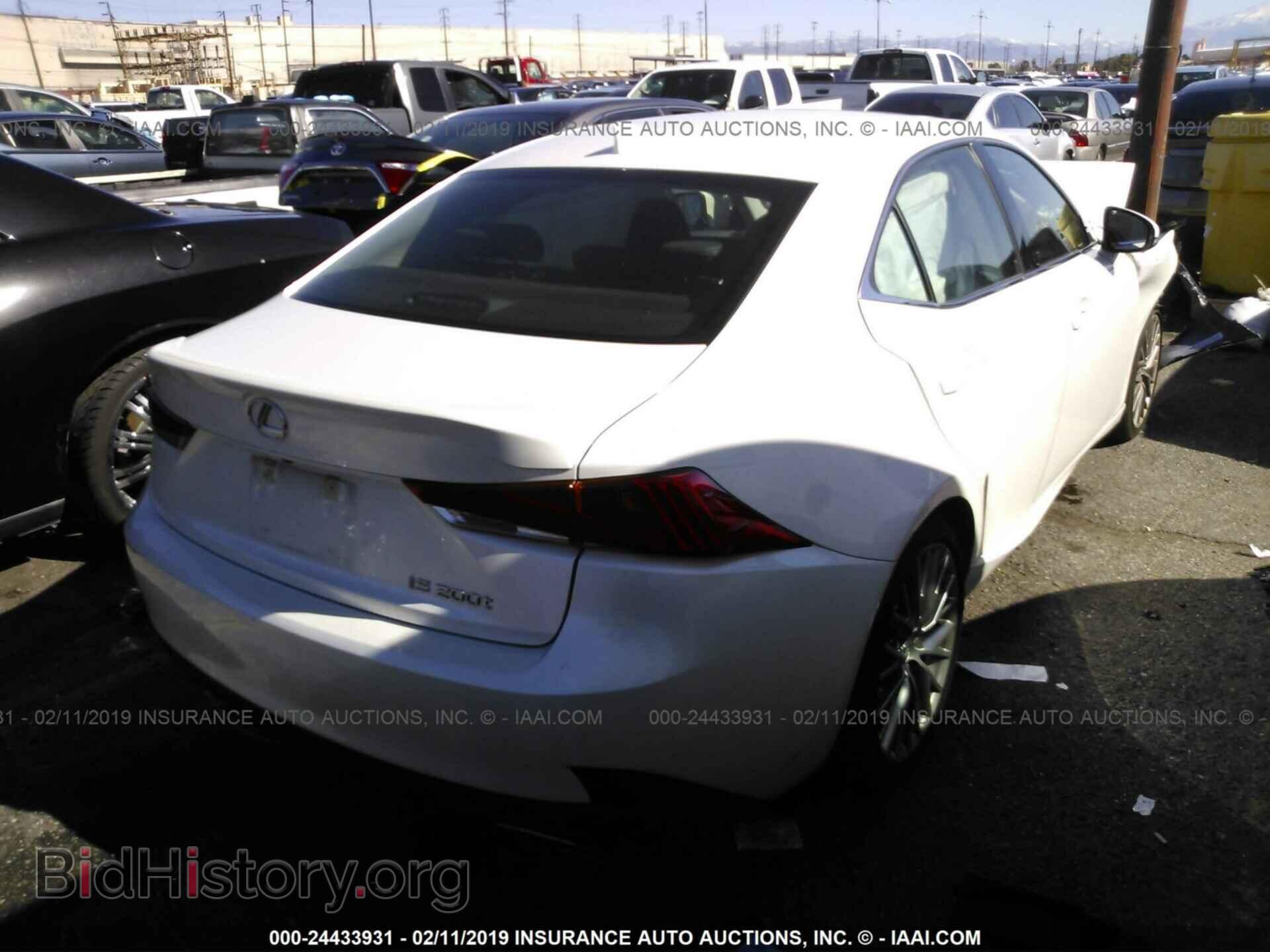 2017 LEXUS IS - VIN: JTHBA1D2XH5053695 - Photo 4