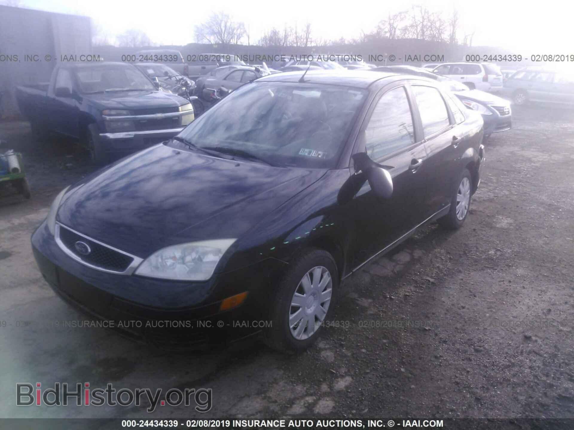 2007 FORD FOCUS - VIN: 1FAFP34N07W365045 - Photo 2
