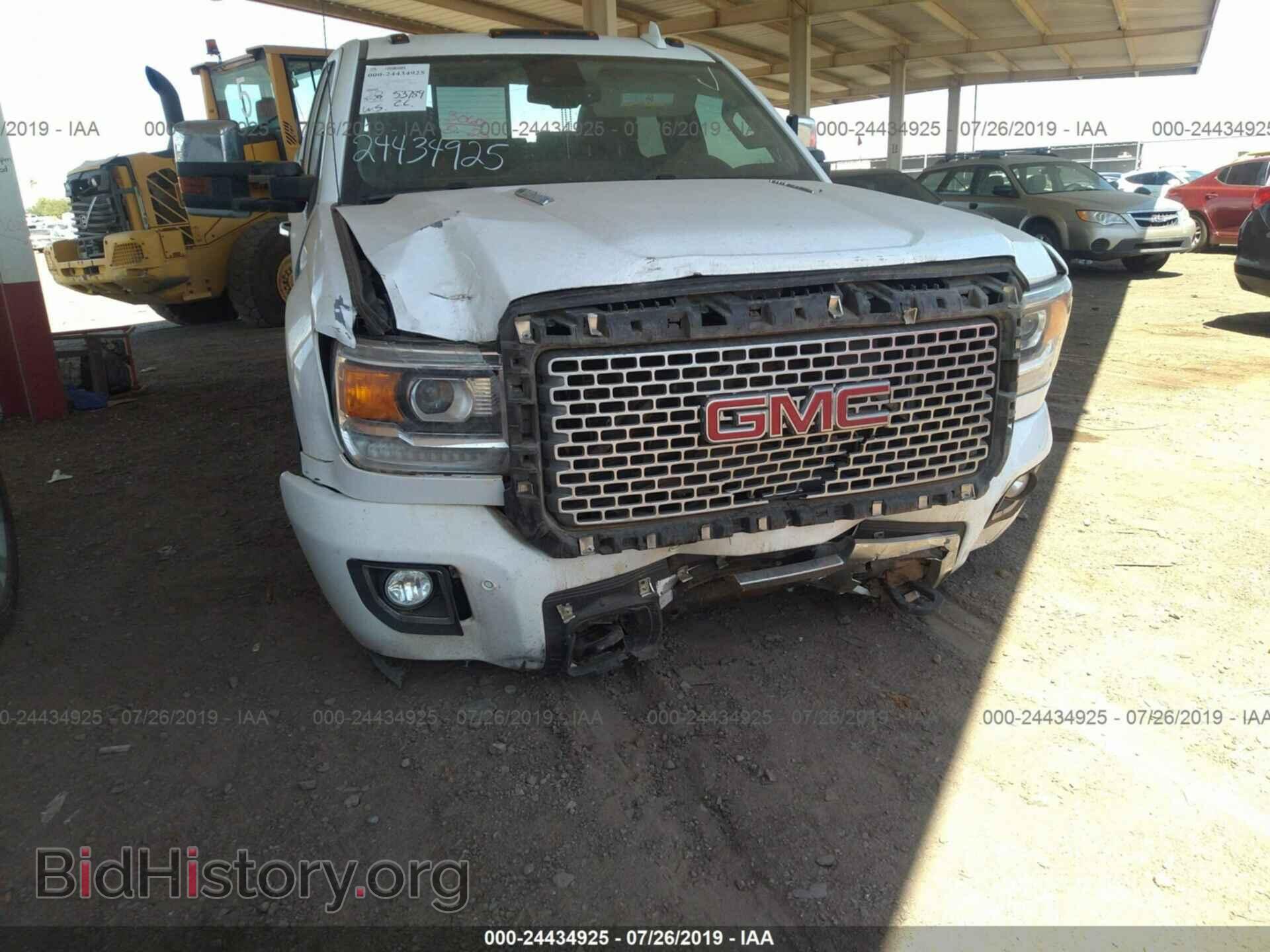 2016 GMC SIERRA - VIN: 1GT12UE83GF130401 - Фото 6