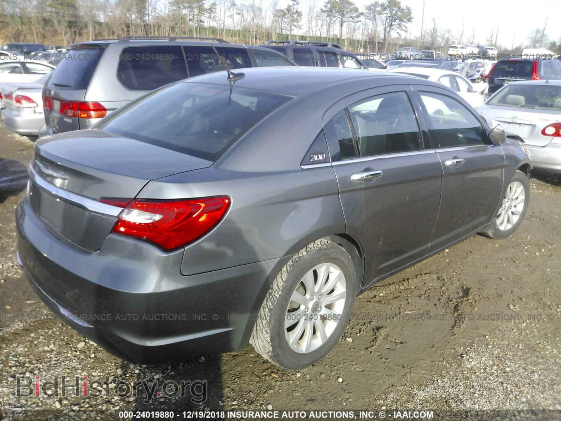 2013 CHRYSLER 200 - VIN: 1C3CCBCG2DN654892 - Photo 4