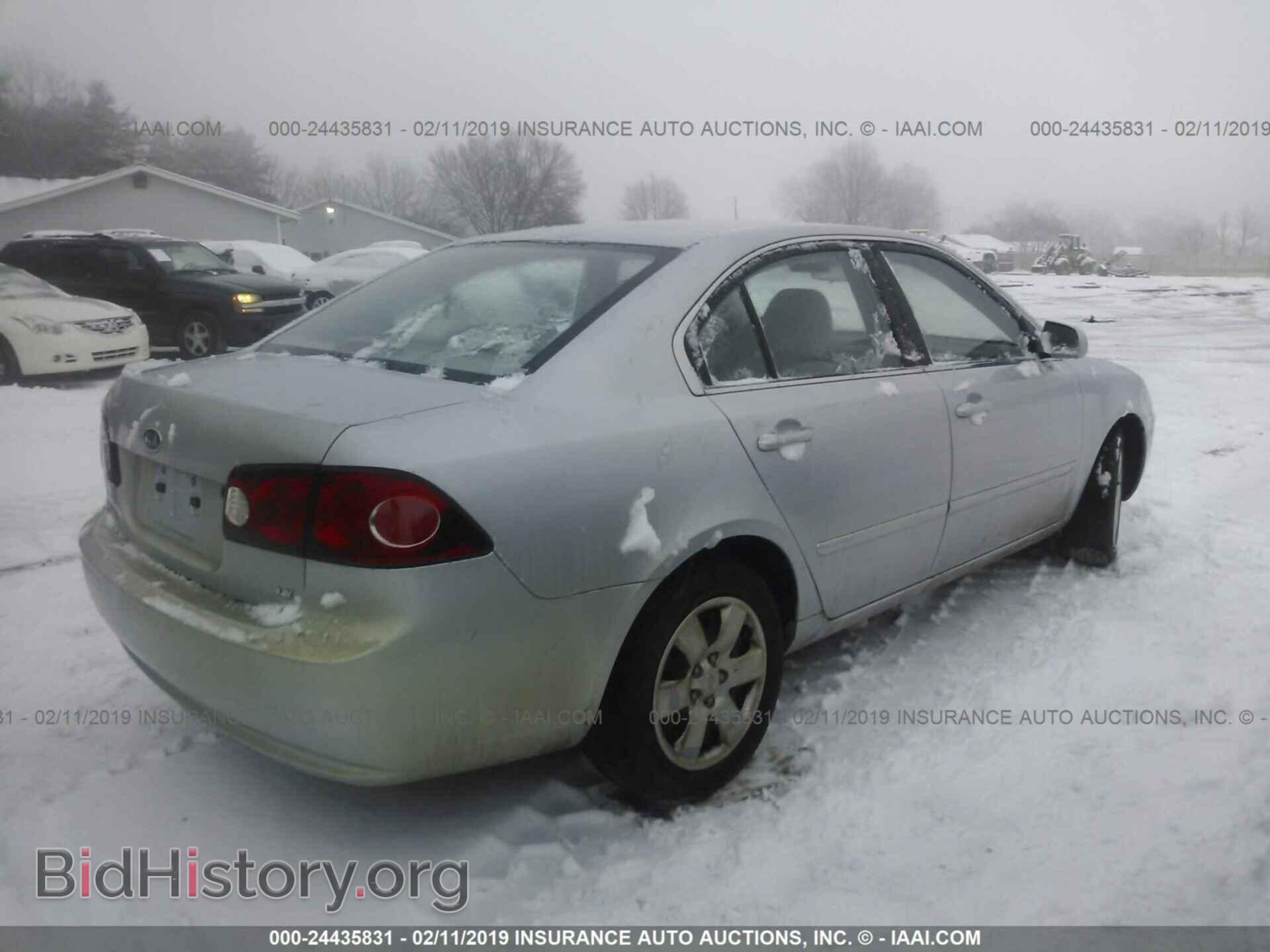 2006 KIA OPTIMA - VIN: KNAGE123265062148 - Фото 4