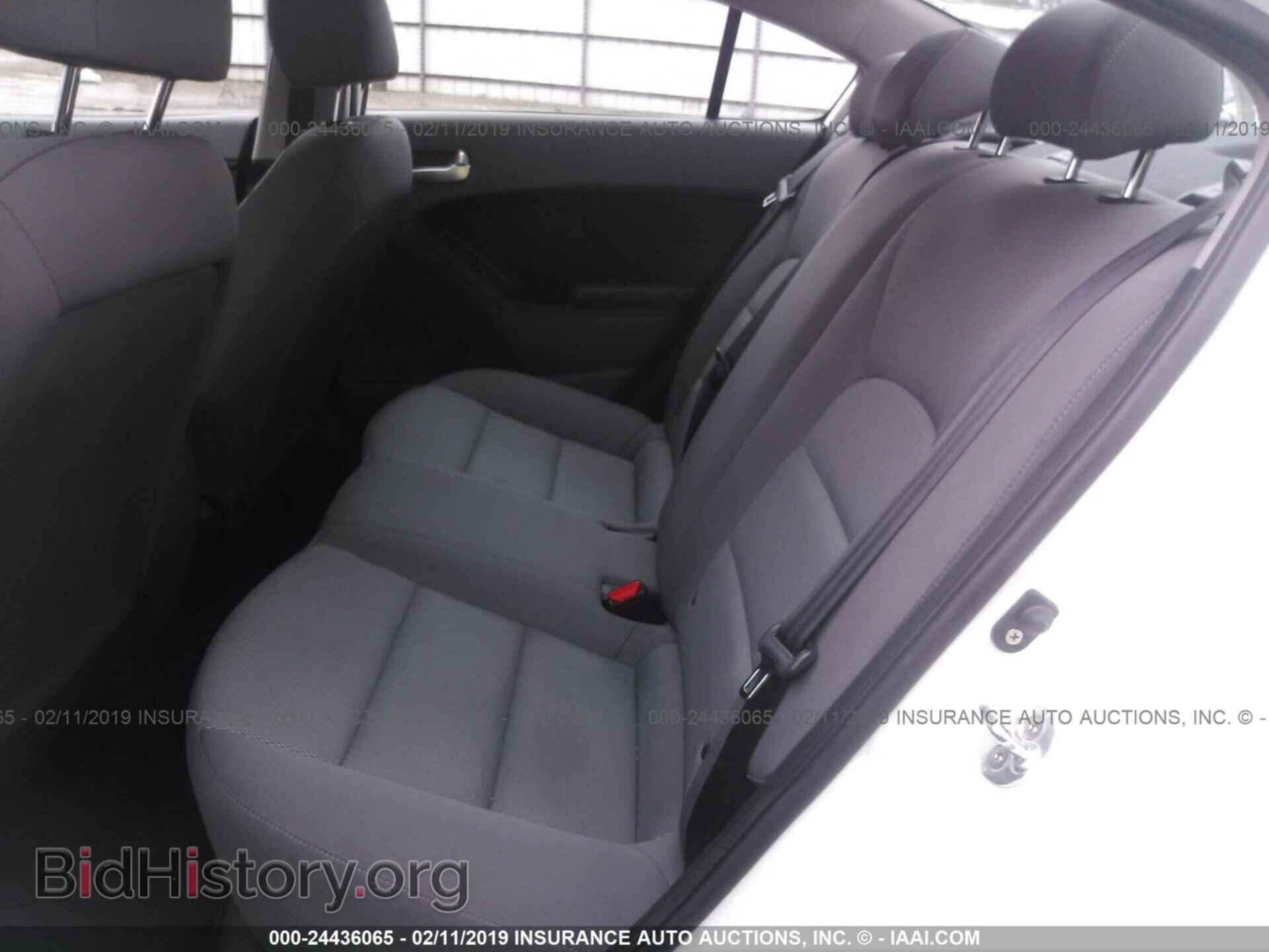 2017 KIA FORTE - VIN: 3KPFK4A71HE015276 - Фото 8