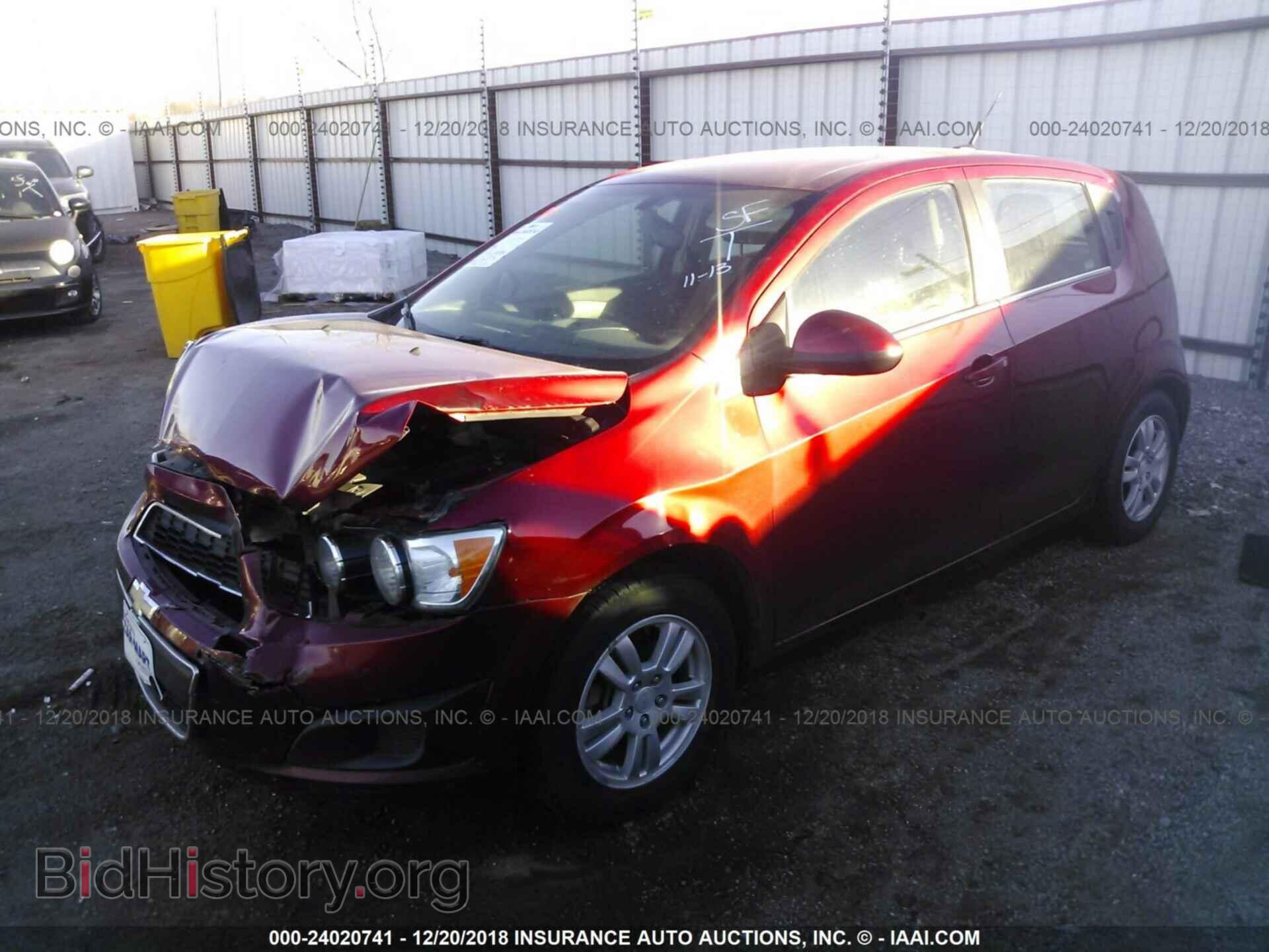 2011 FORD TAURUS - VIN: 1FAHP2FW2BG189773 - Фото 2