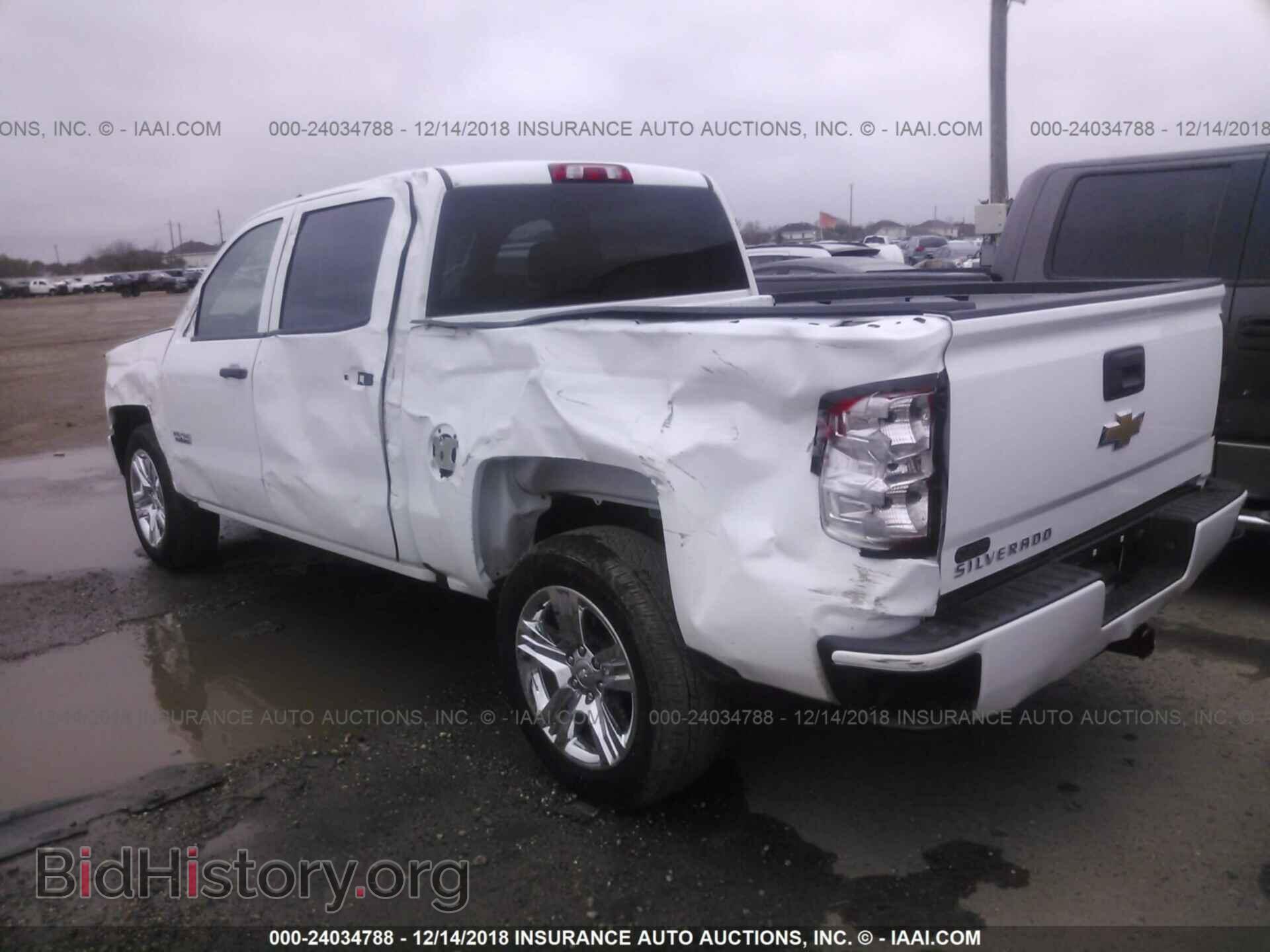 2018 CHEVROLET SILVERADO - VIN: 3GCPCPEH4JG450020 - Фото 3