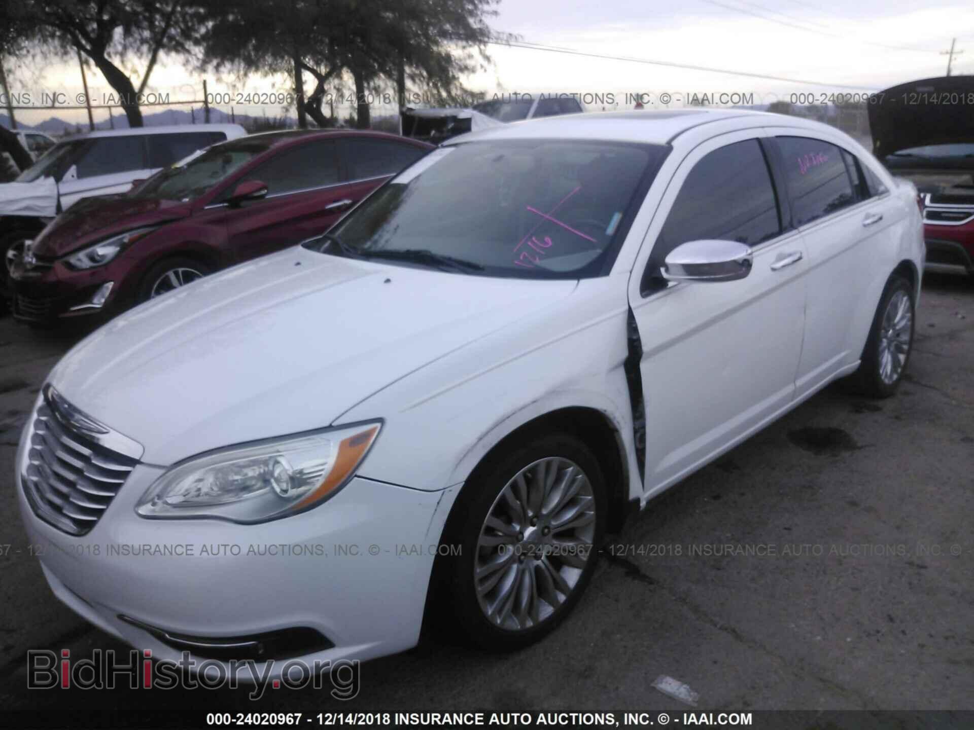 2012 CHRYSLER 200 - VIN: 1C3CCBCG4CN236817 - Фото 6