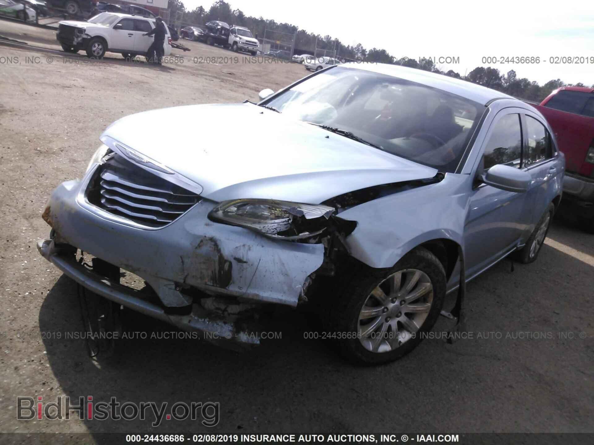 2012 CHRYSLER 200 - VIN: 1C3CCBBB7CN223467 - Фото 2