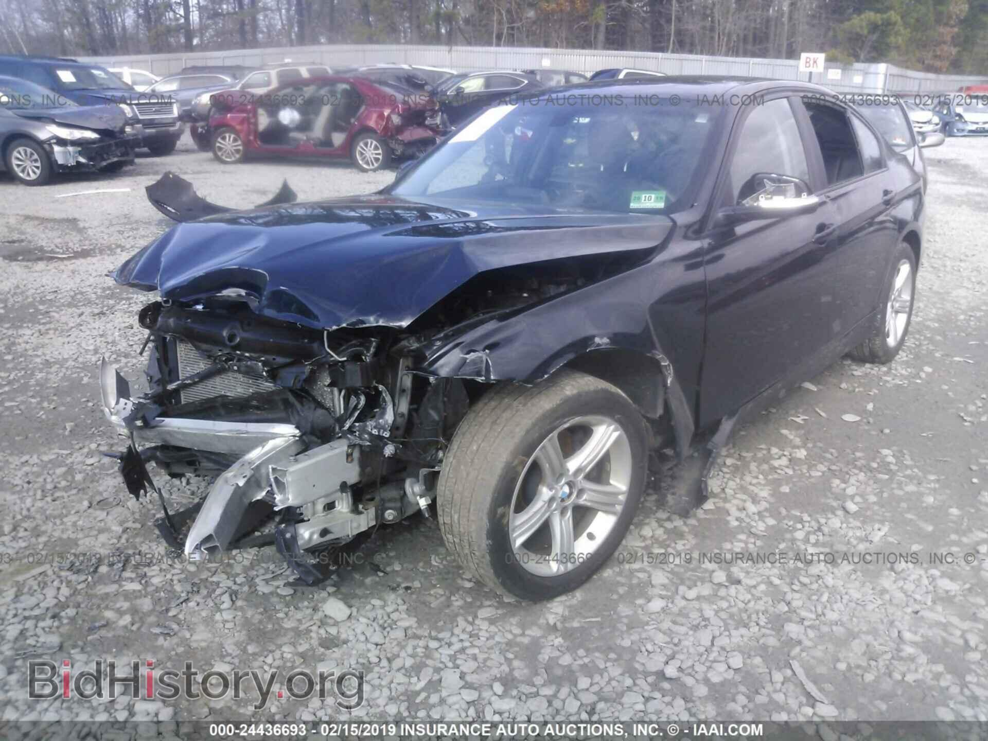 2013 BMW 328 - VIN: WBA3B5G58DNS01320 - Фото 2