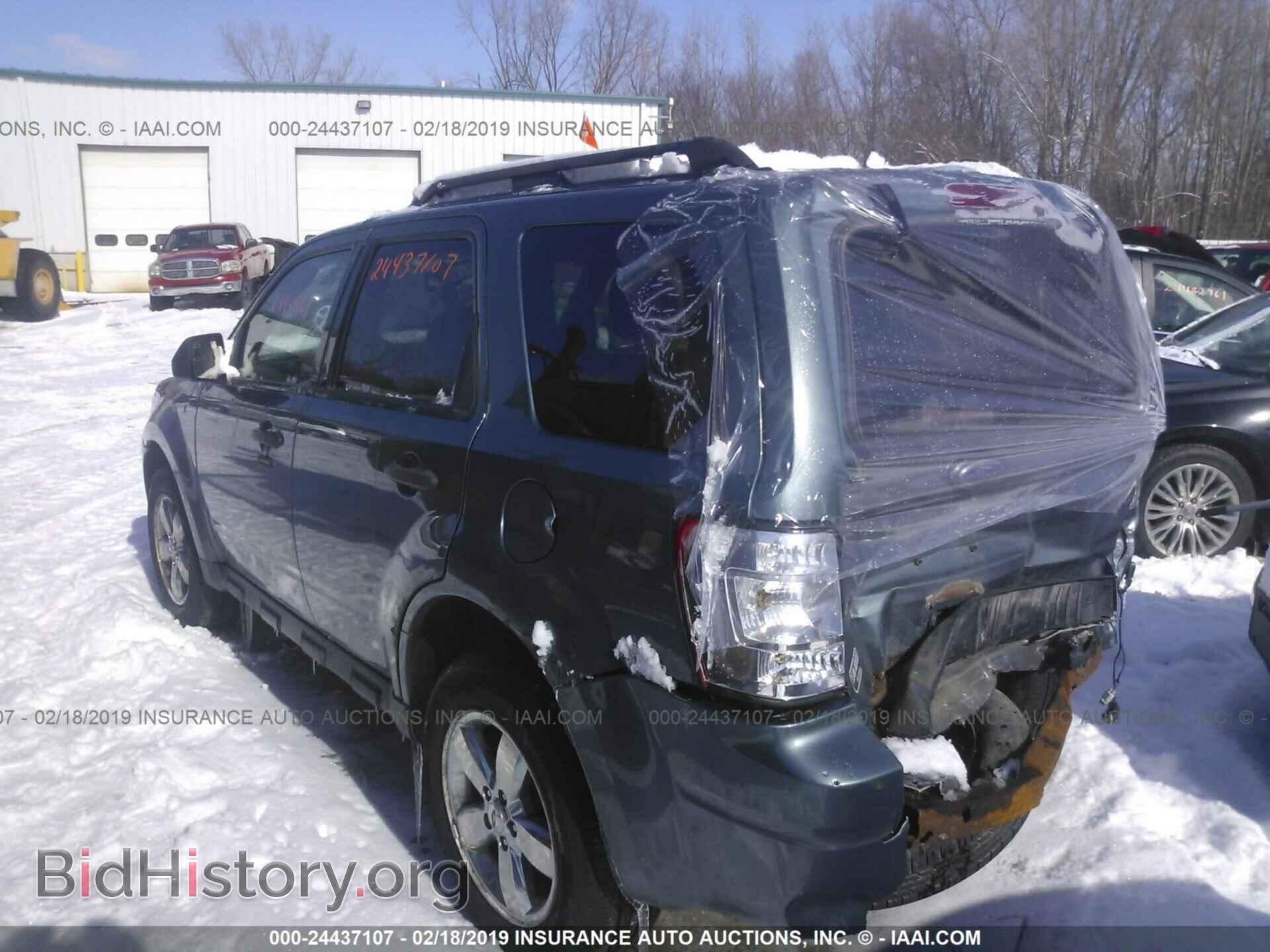 2011 FORD ESCAPE - VIN: 1FMCU0D74BKA55210 - Фото 3